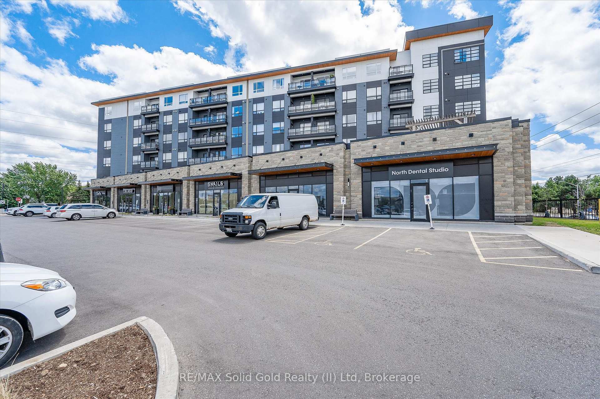 Photo 2 of Unit 521, 251 Northfield Drive E, Waterloo, Colonial Acres — HOMEH