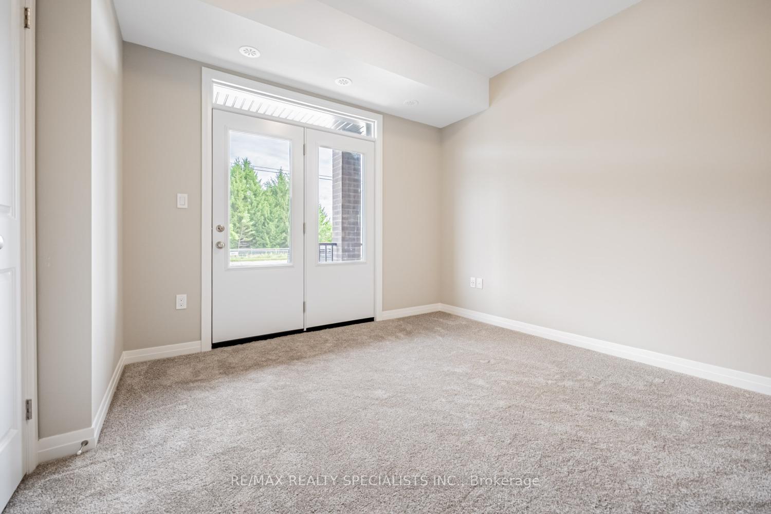 Photo 20 of 64 Thatcher Drive, Guelph, Kortright East — HOMEH