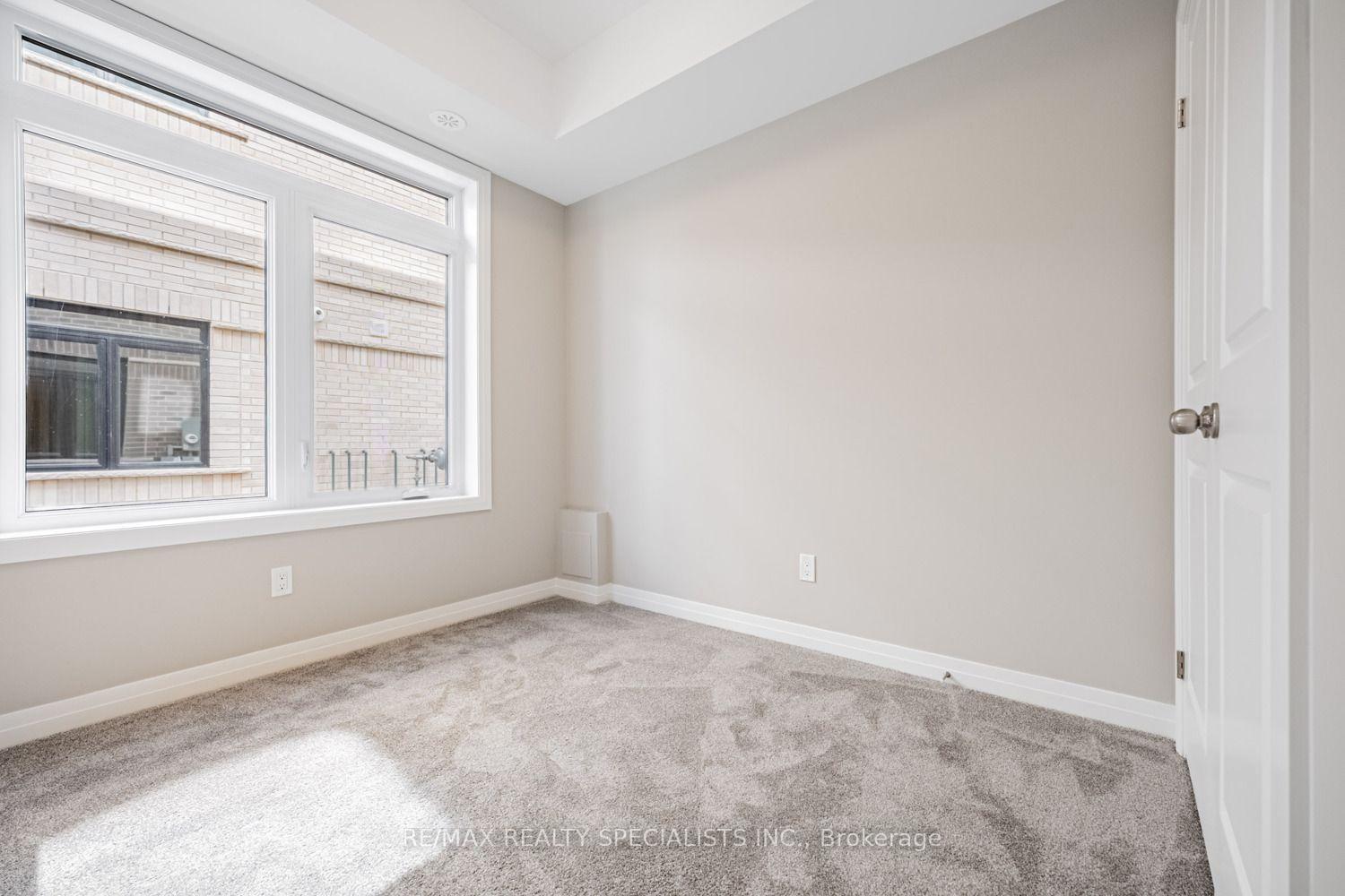 Photo 27 of 64 Thatcher Drive, Guelph, Kortright East — HOMEH