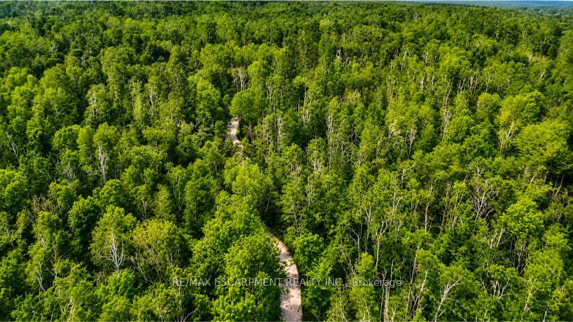 Photo 7 of 5822 Line 8 N, Oro-Medonte, Rural Oro-Medonte — HOMEH