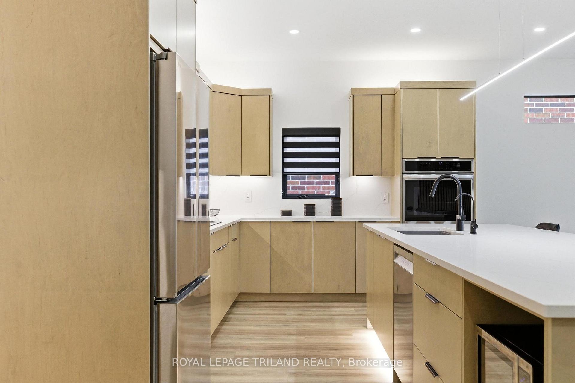 Photo 12 of 62 Avery Place, Perth East, Milverton — HOMEH