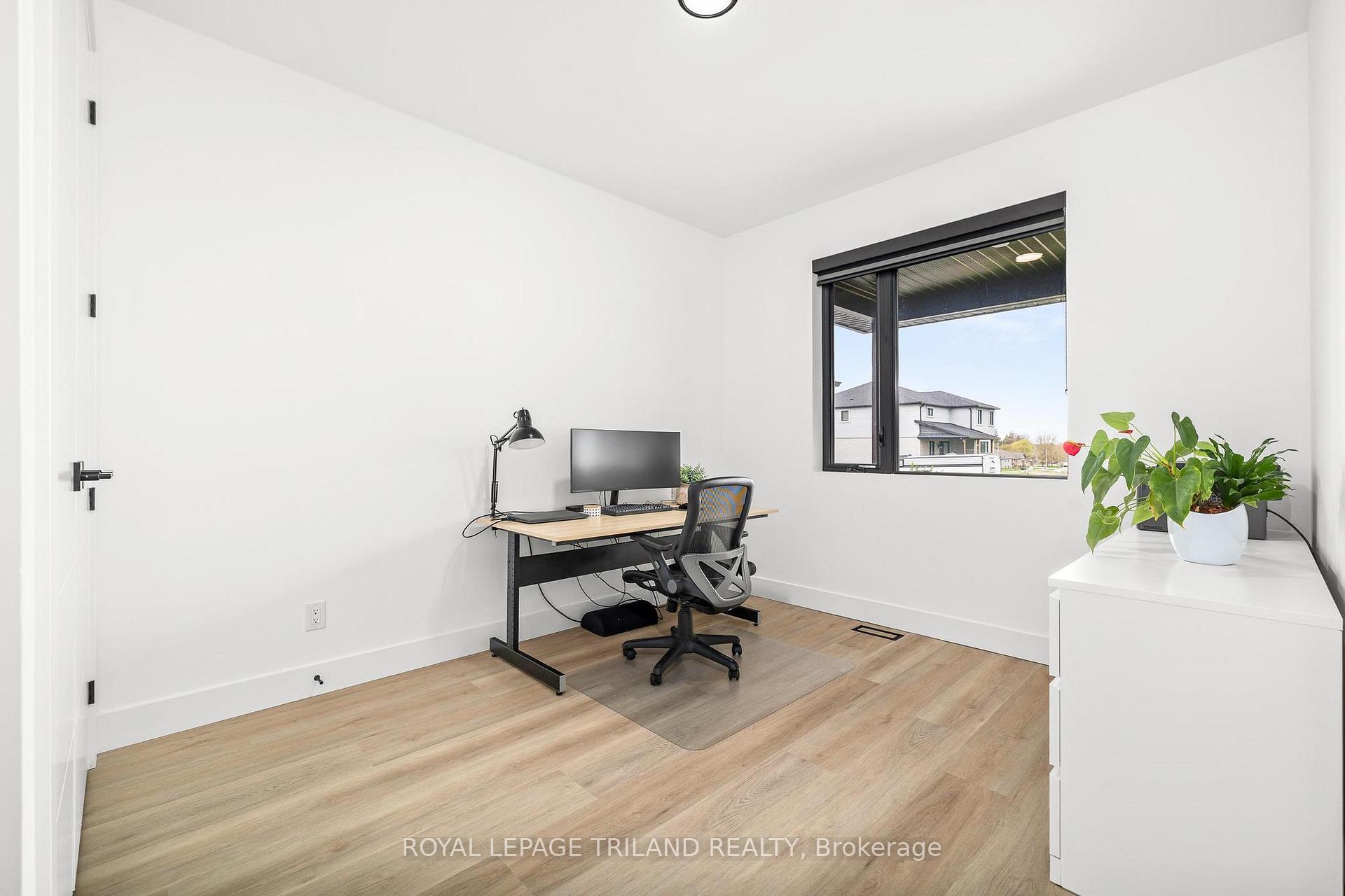 Photo 16 of 62 Avery Place, Perth East, Milverton — HOMEH