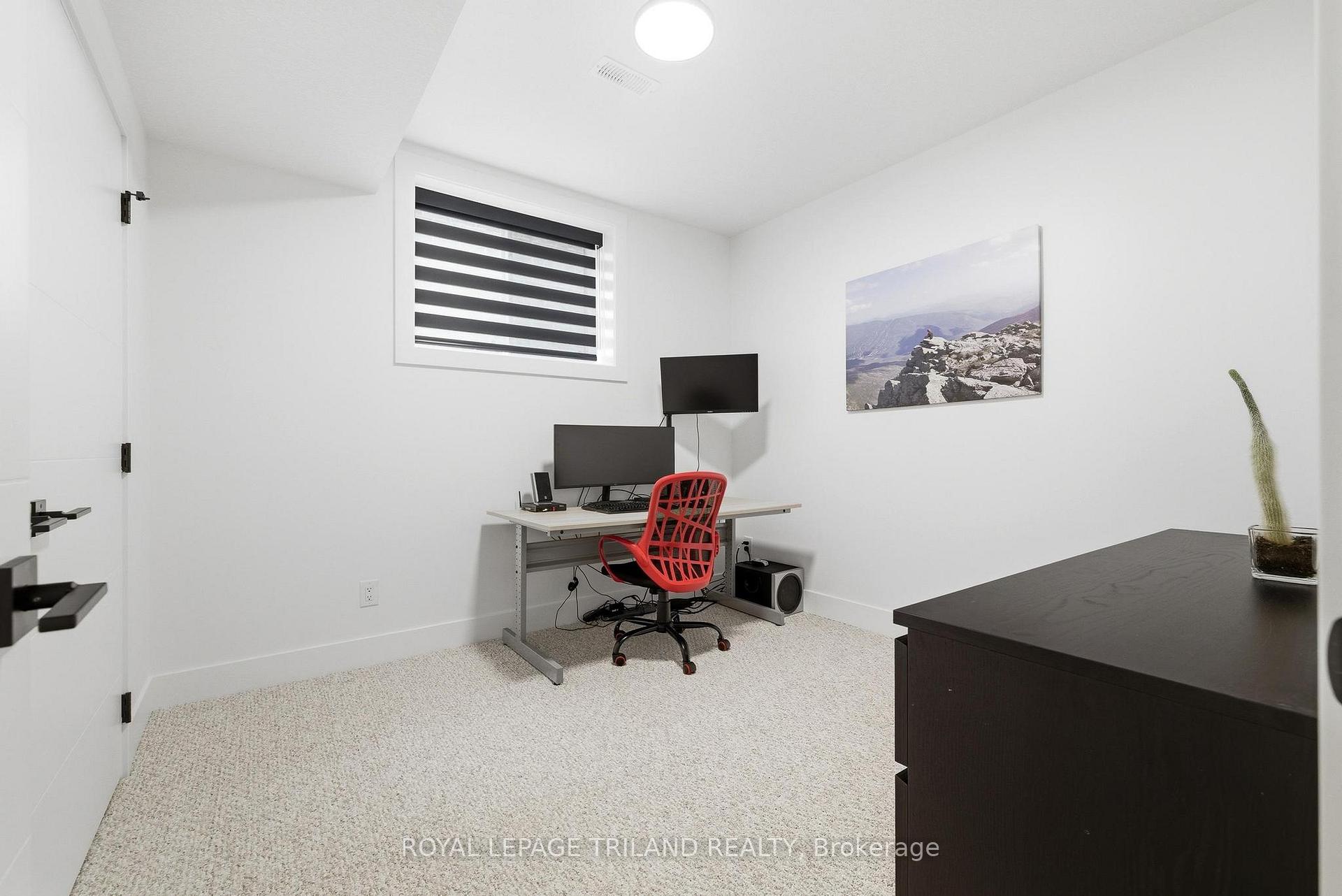 Photo 25 of 62 Avery Place, Perth East, Milverton — HOMEH
