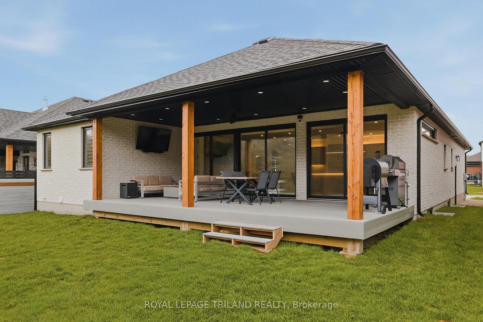 Photo 29 of 62 Avery Place, Perth East, Milverton — HOMEH
