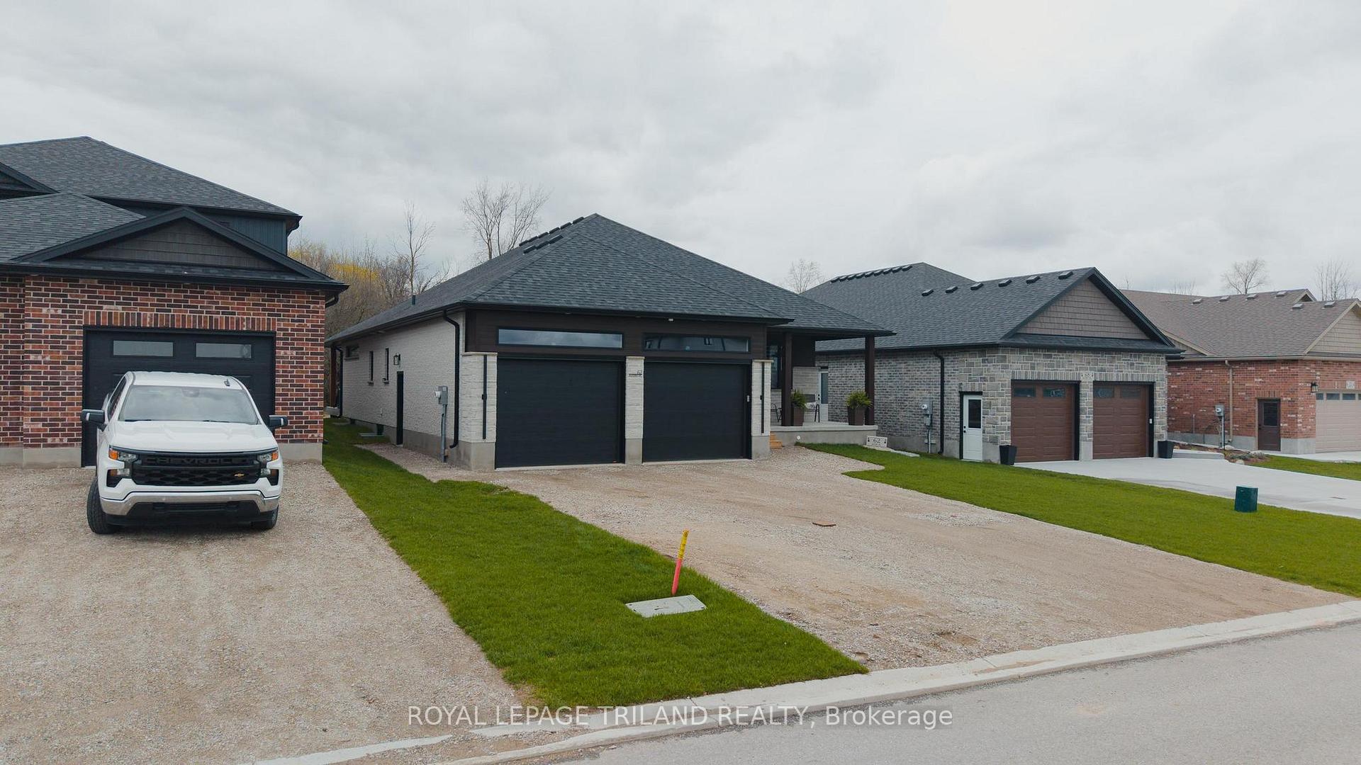 Photo 34 of 62 Avery Place, Perth East, Milverton — HOMEH