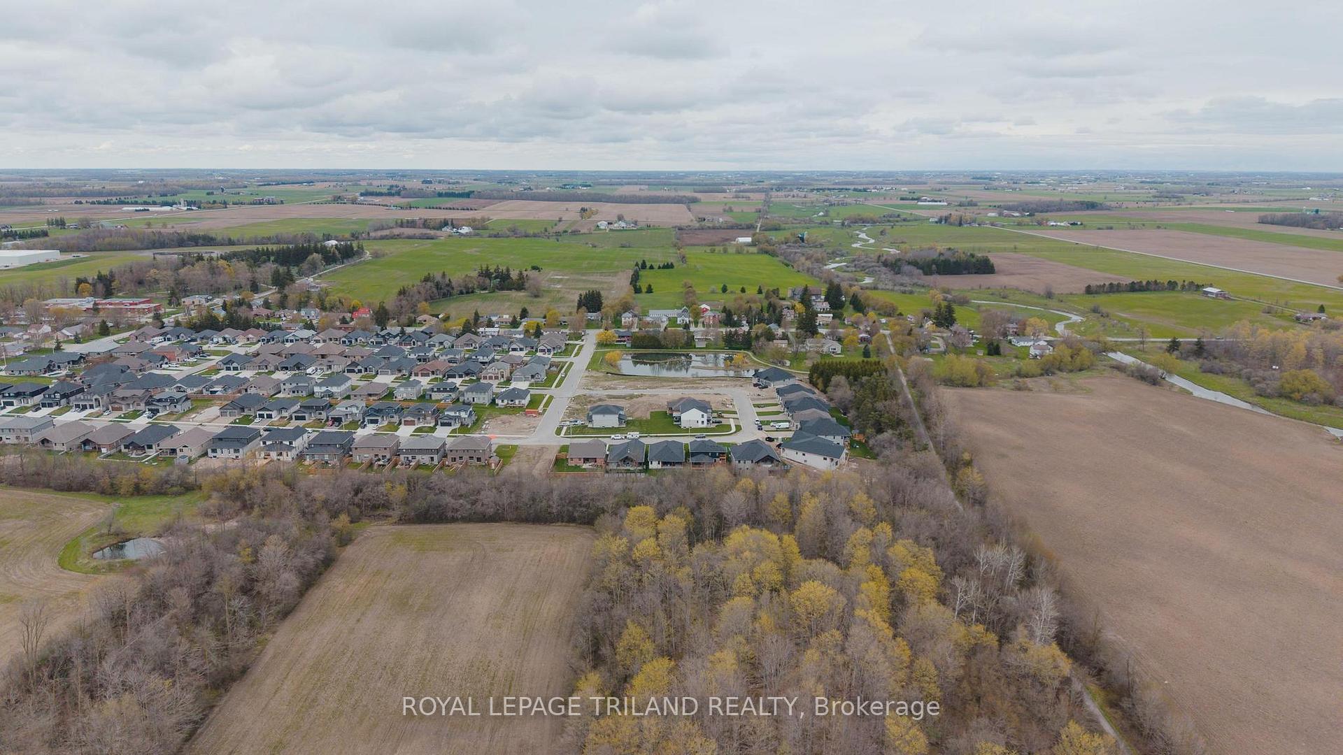Photo 36 of 62 Avery Place, Perth East, Milverton — HOMEH