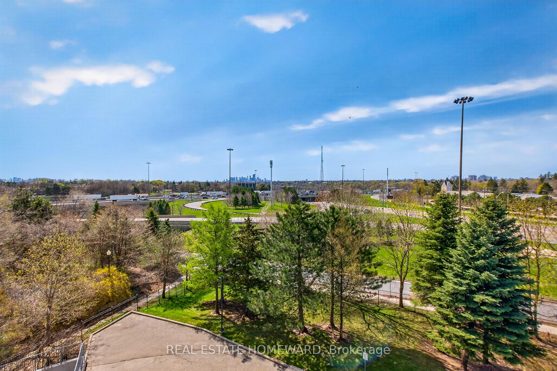 Photo 26 of Unit 602, 30 Harrison Garden Boulevard, North York, Willowdale East — HOMEH