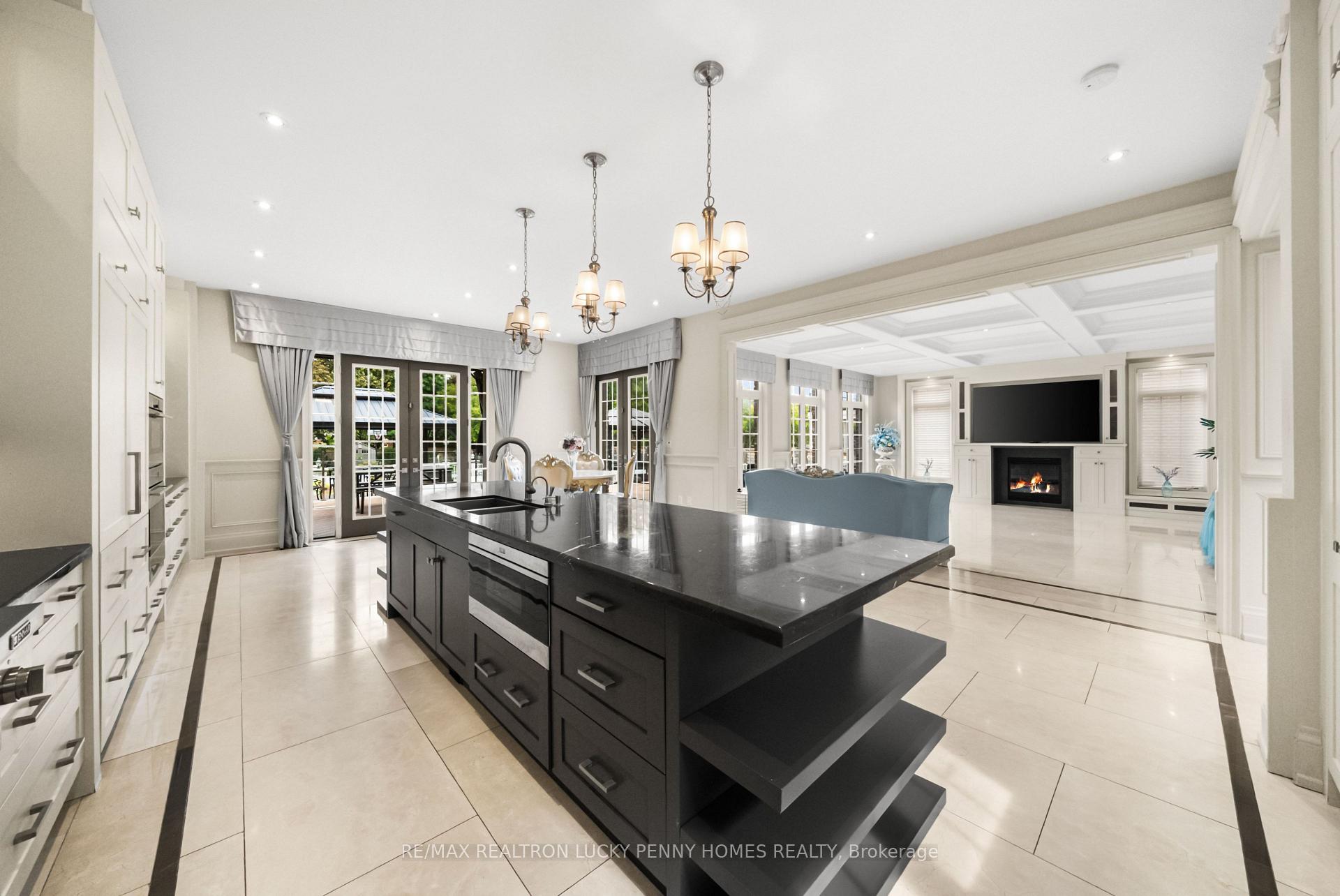 Photo 13 of 16 Rinas Avenue, Markham, Victoria Square — HOMEH