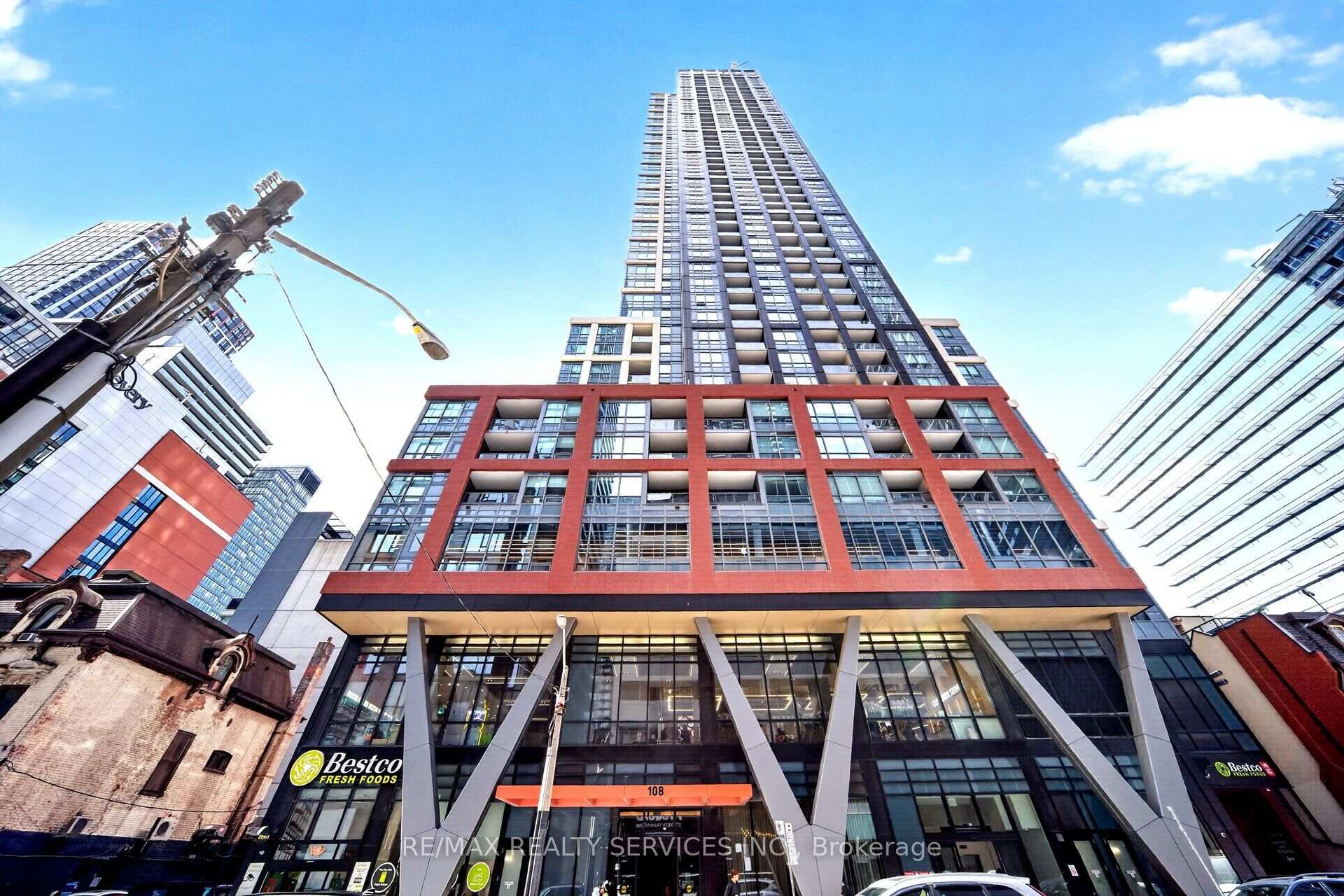 Photo 2 of Unit 1717, 108 Peter Street, Toronto, Waterfront Communities — HOMEH