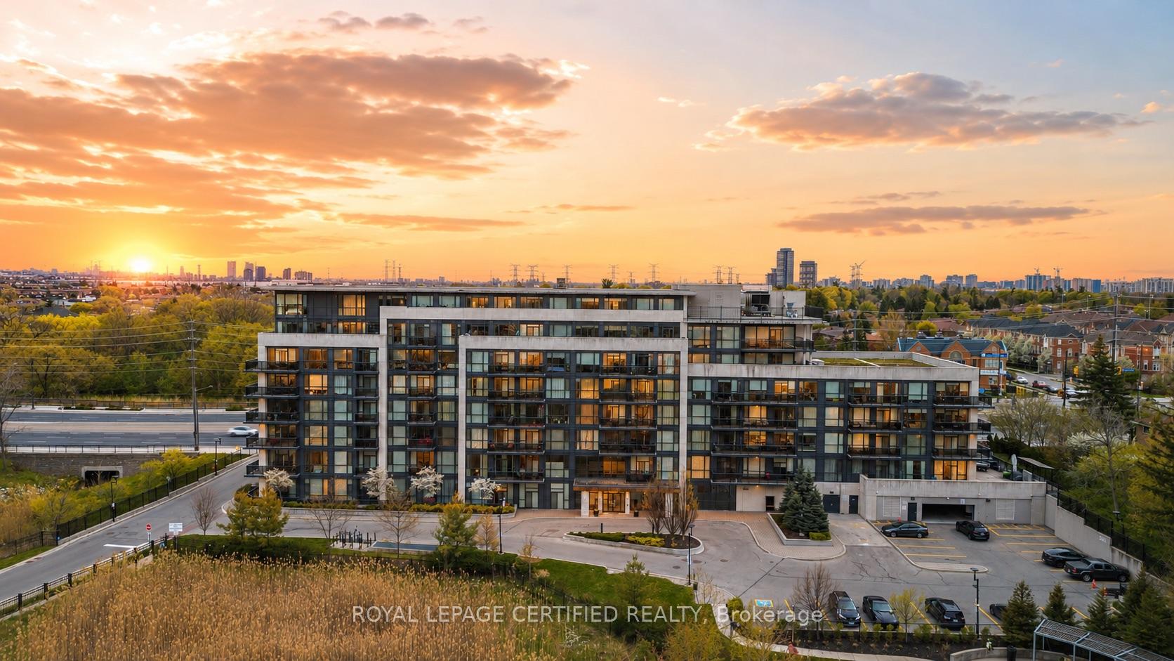 Photo 2 of Unit 711, 4700 Highway 7, Vaughan, East Woodbridge — HOMEH