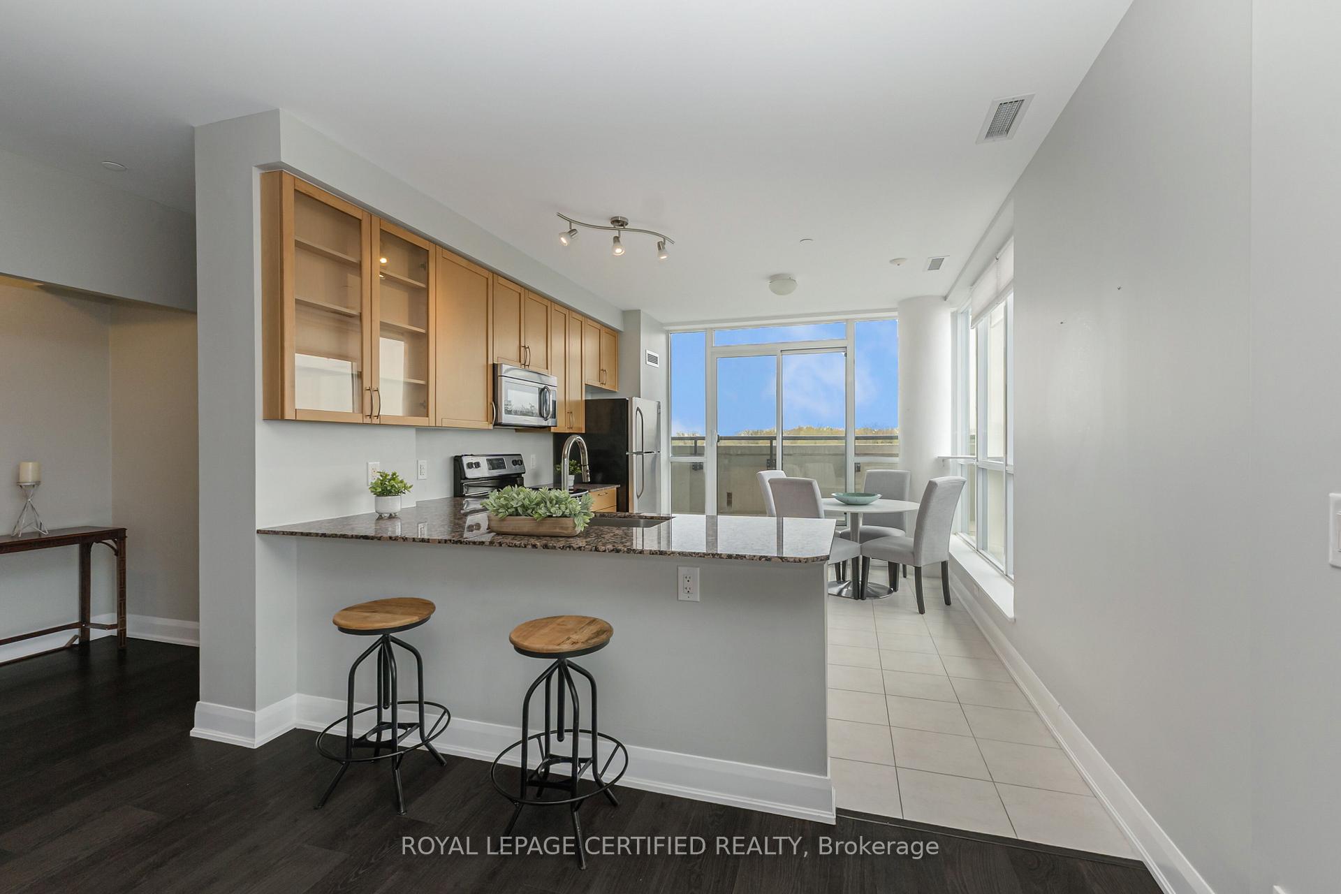 Photo 5 of Unit 711, 4700 Highway 7, Vaughan, East Woodbridge — HOMEH