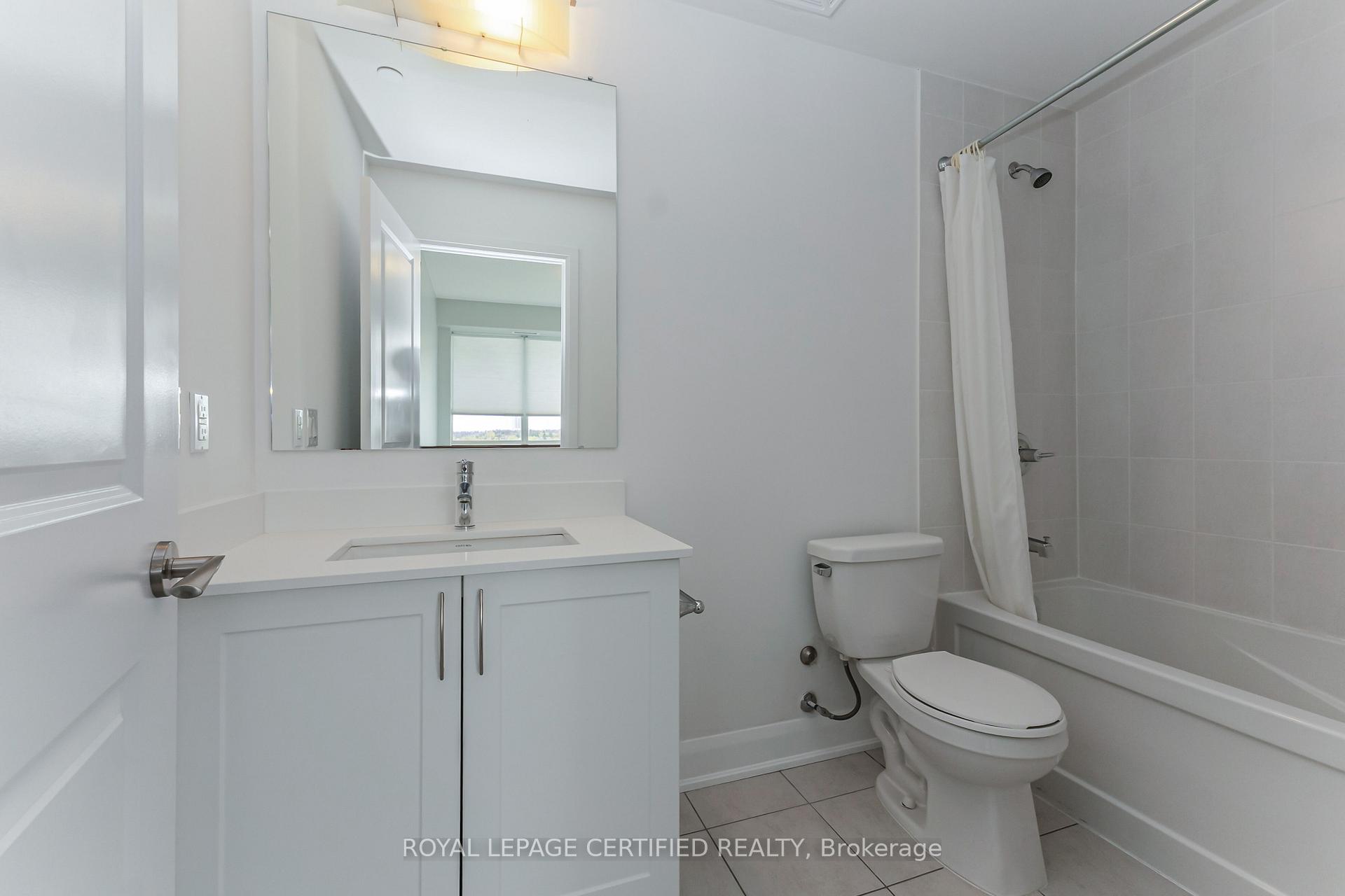 Photo 16 of Unit 711, 4700 Highway 7, Vaughan, East Woodbridge — HOMEH