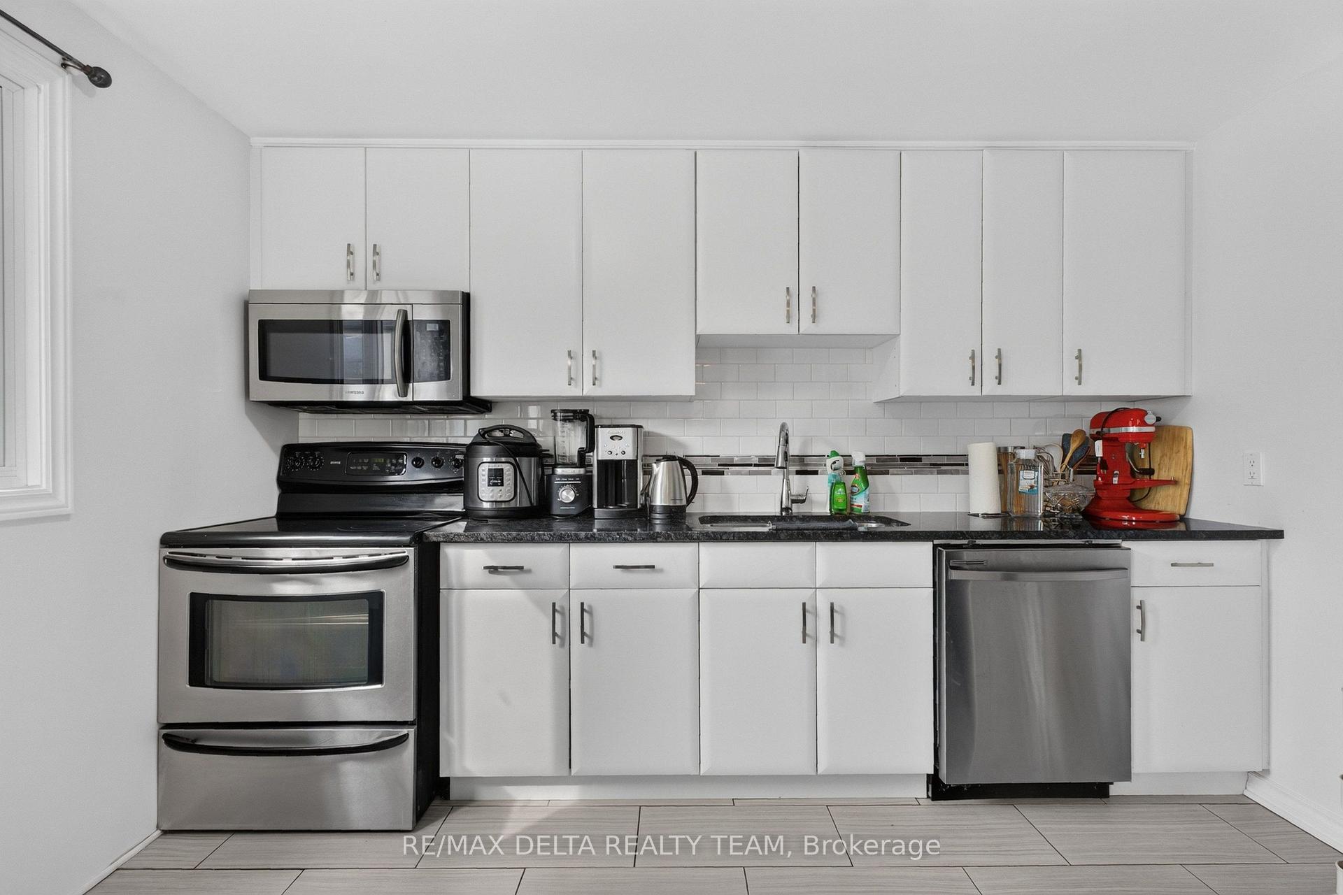 Photo 5 of 1467 Bethamy Lane, Ottawa, Beacon Hill South — HOMEH