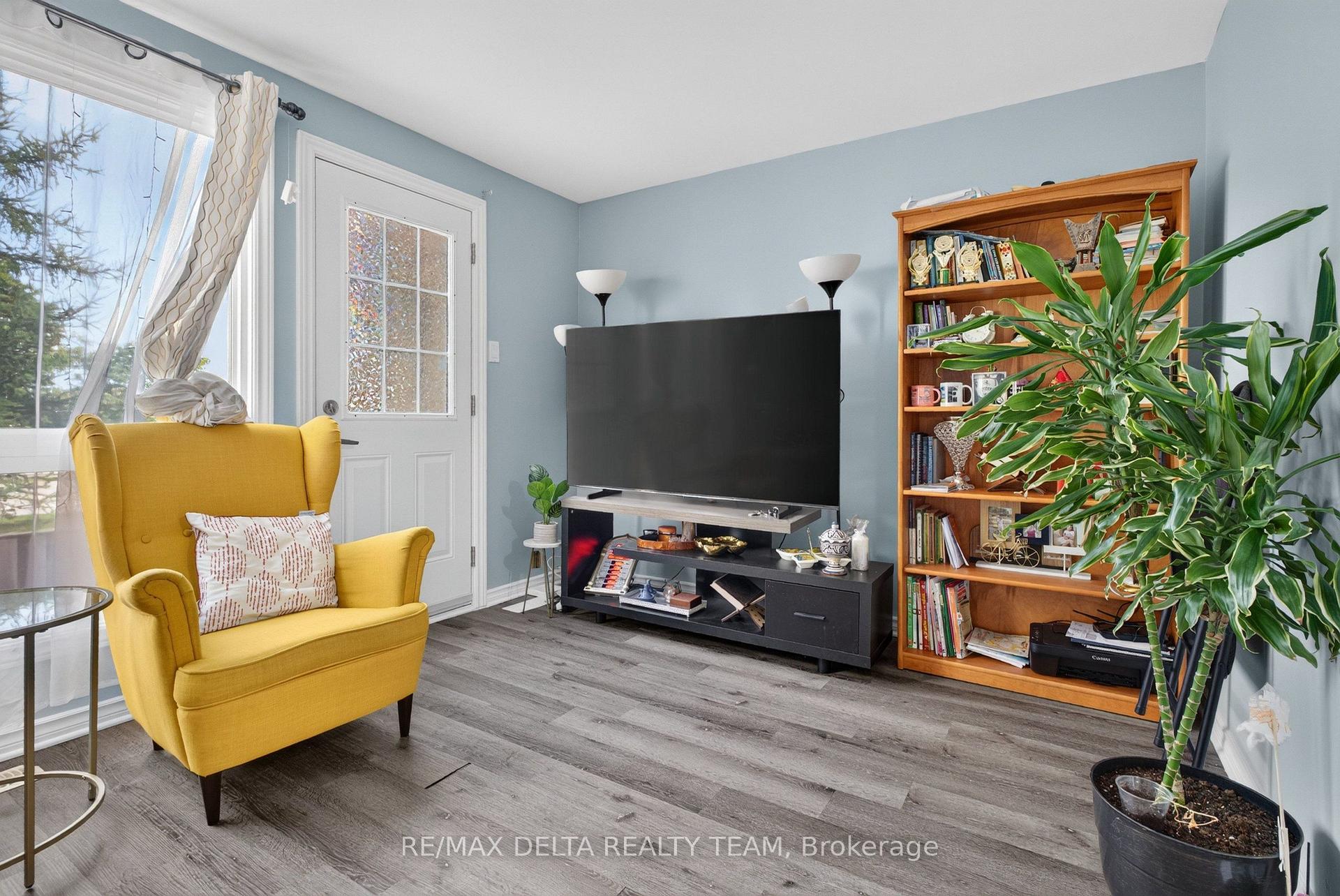 Photo 11 of 1467 Bethamy Lane, Ottawa, Beacon Hill South — HOMEH