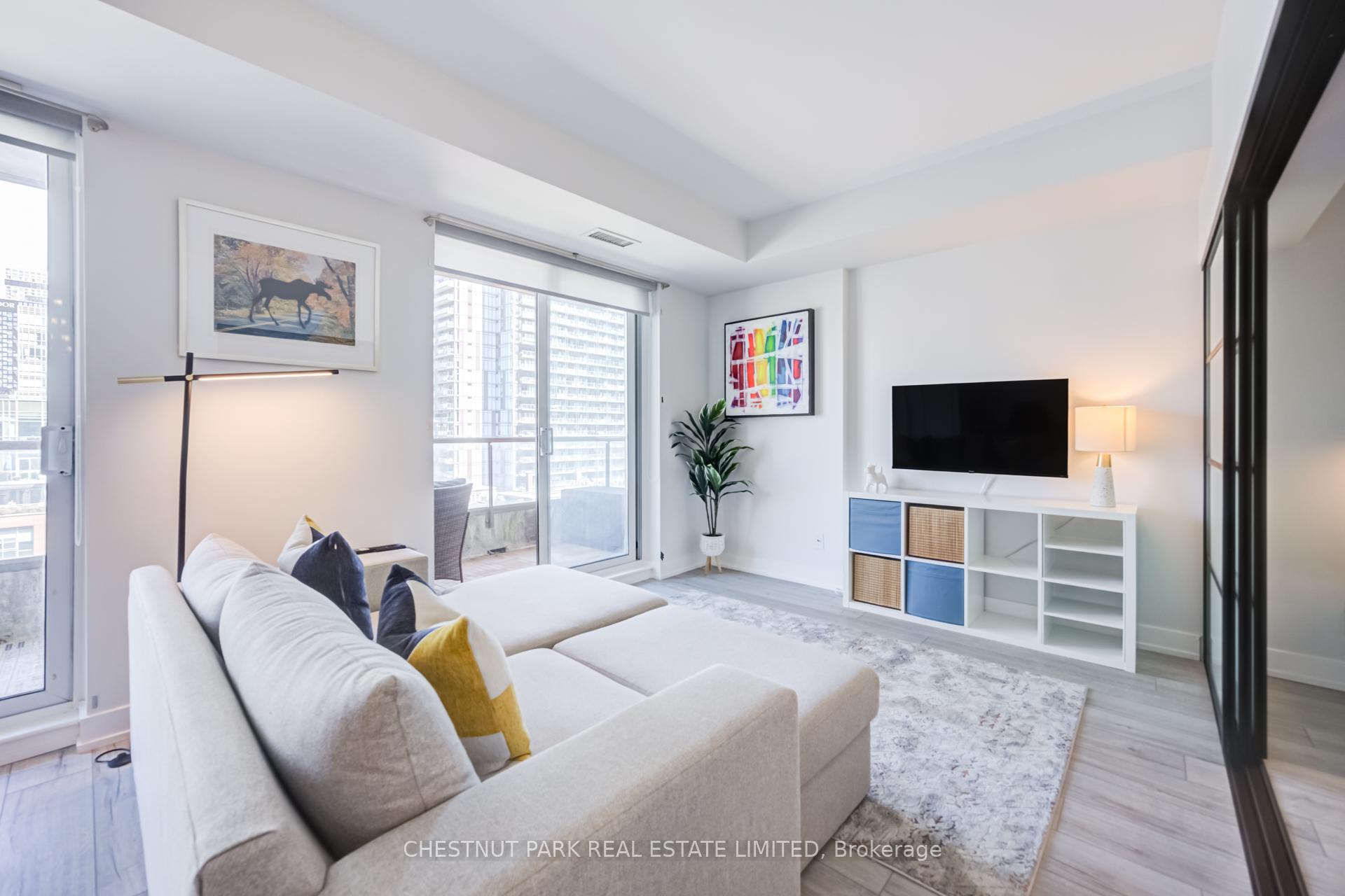 Photo 5 of Unit 914, 168 King Street E, Toronto, Moss Park — HOMEH