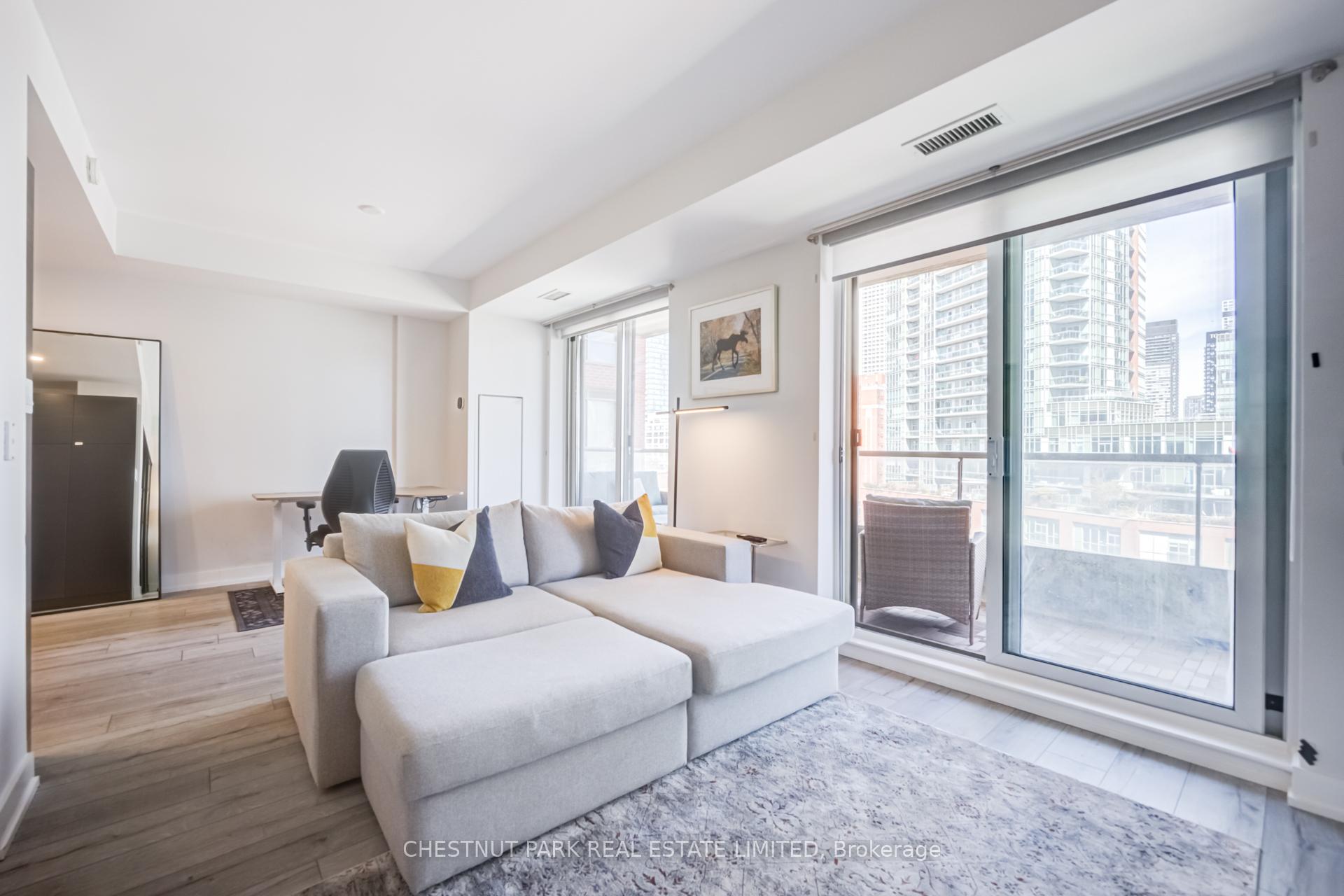 Photo 6 of Unit 914, 168 King Street E, Toronto, Moss Park — HOMEH