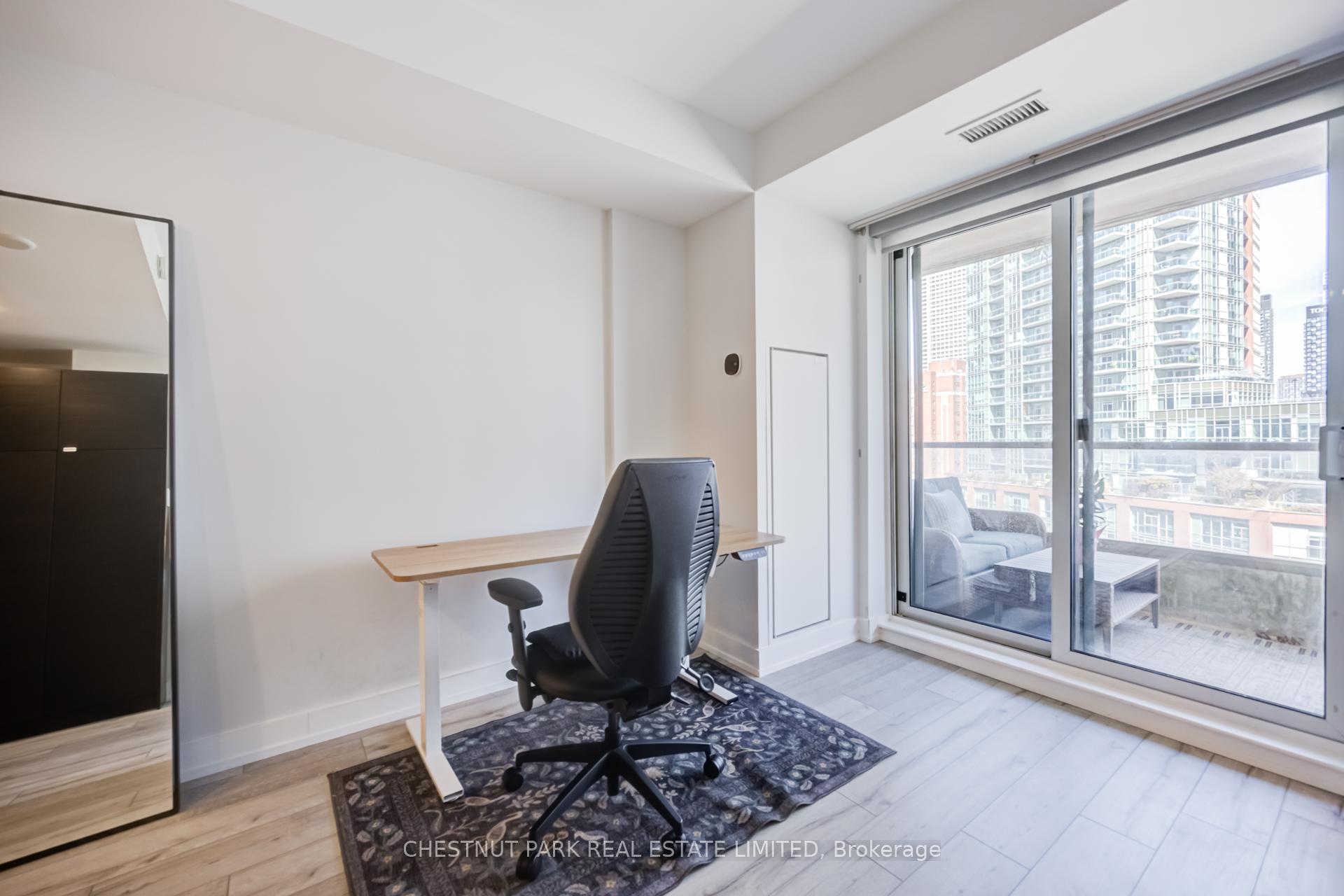 Photo 14 of Unit 914, 168 King Street E, Toronto, Moss Park — HOMEH
