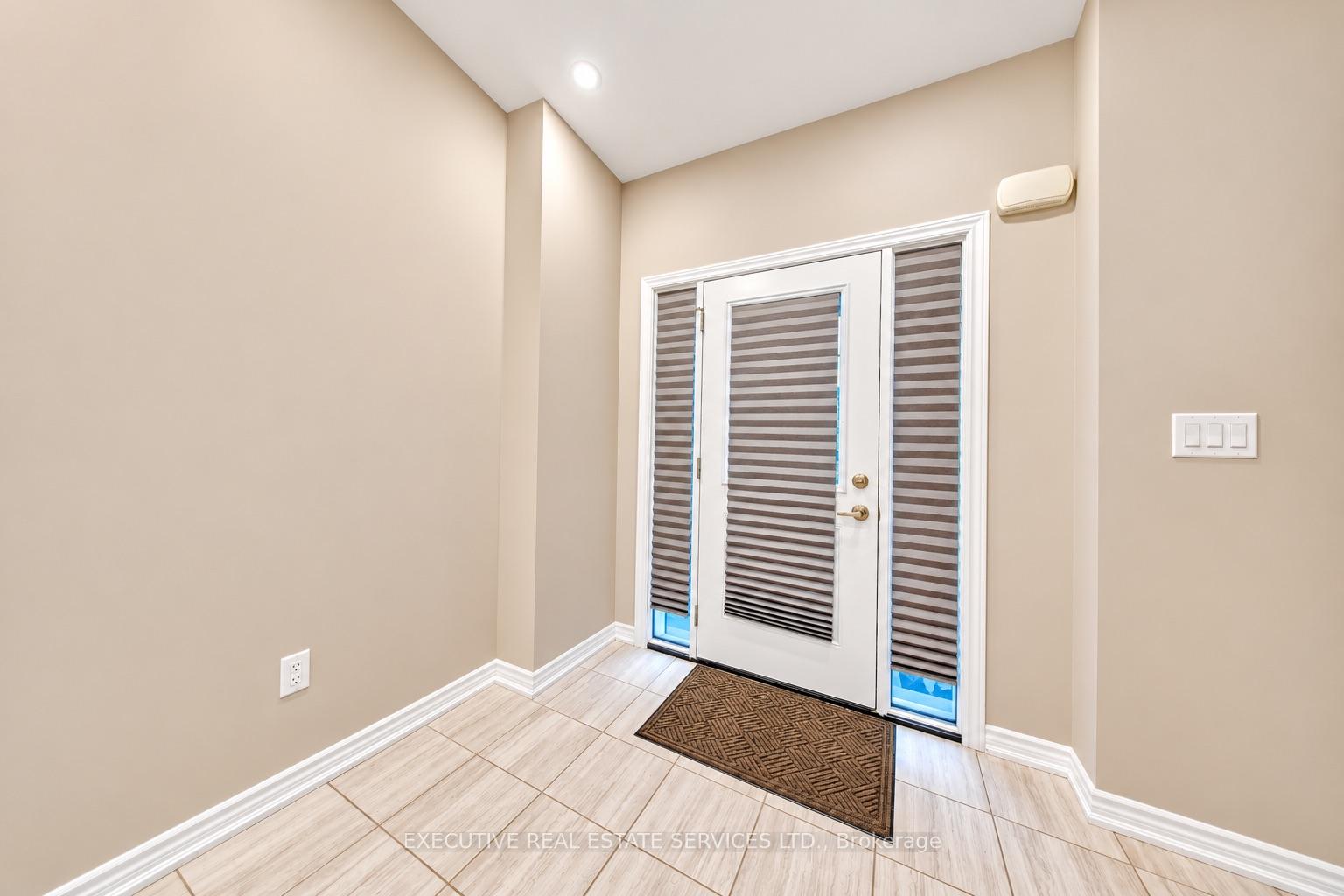 Photo 9 of Unit Upper, 57 Bethune Avenue, Welland, Lincoln/Crowland — HOMEH