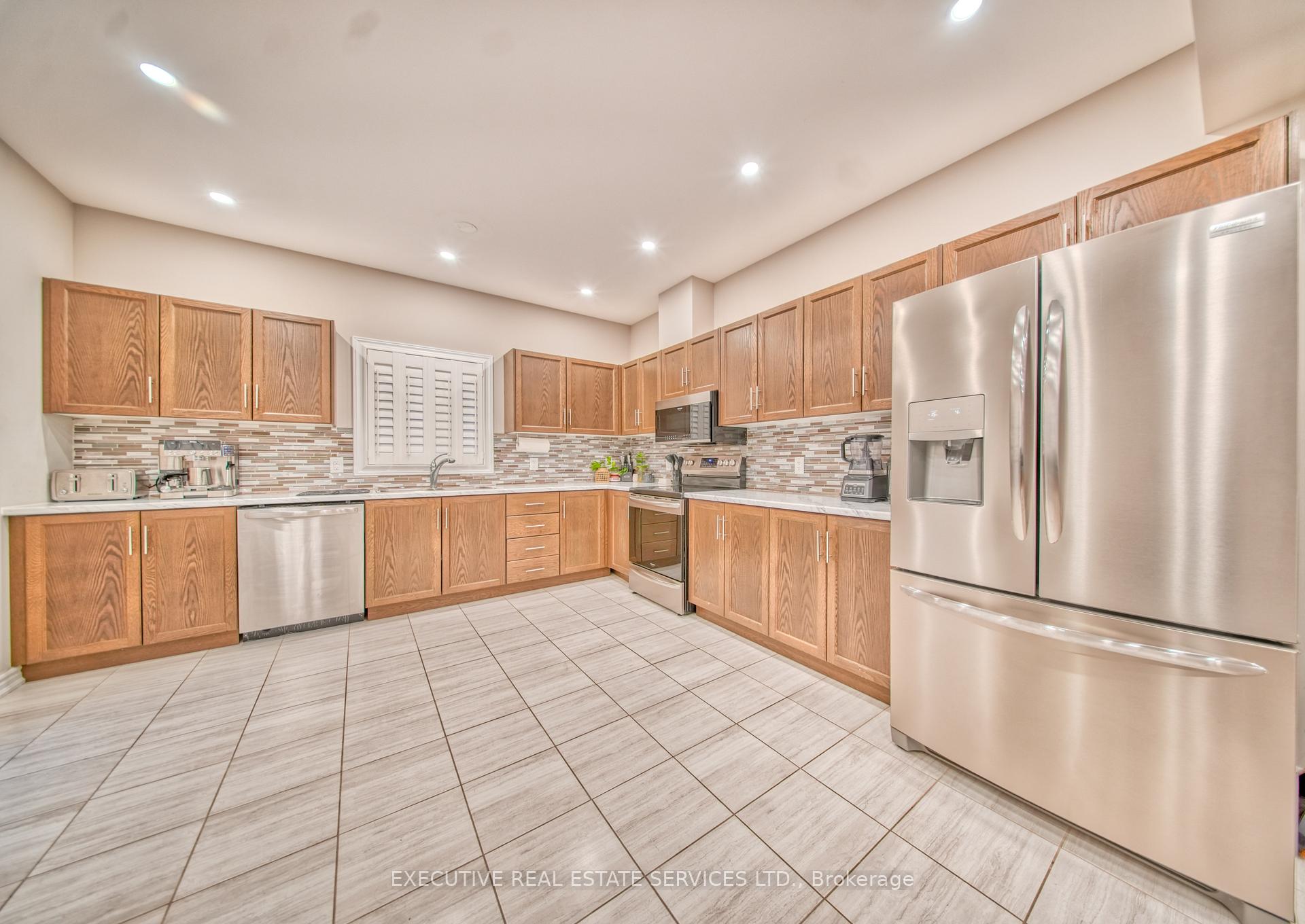 Photo 22 of Unit Upper, 57 Bethune Avenue, Welland, Lincoln/Crowland — HOMEH