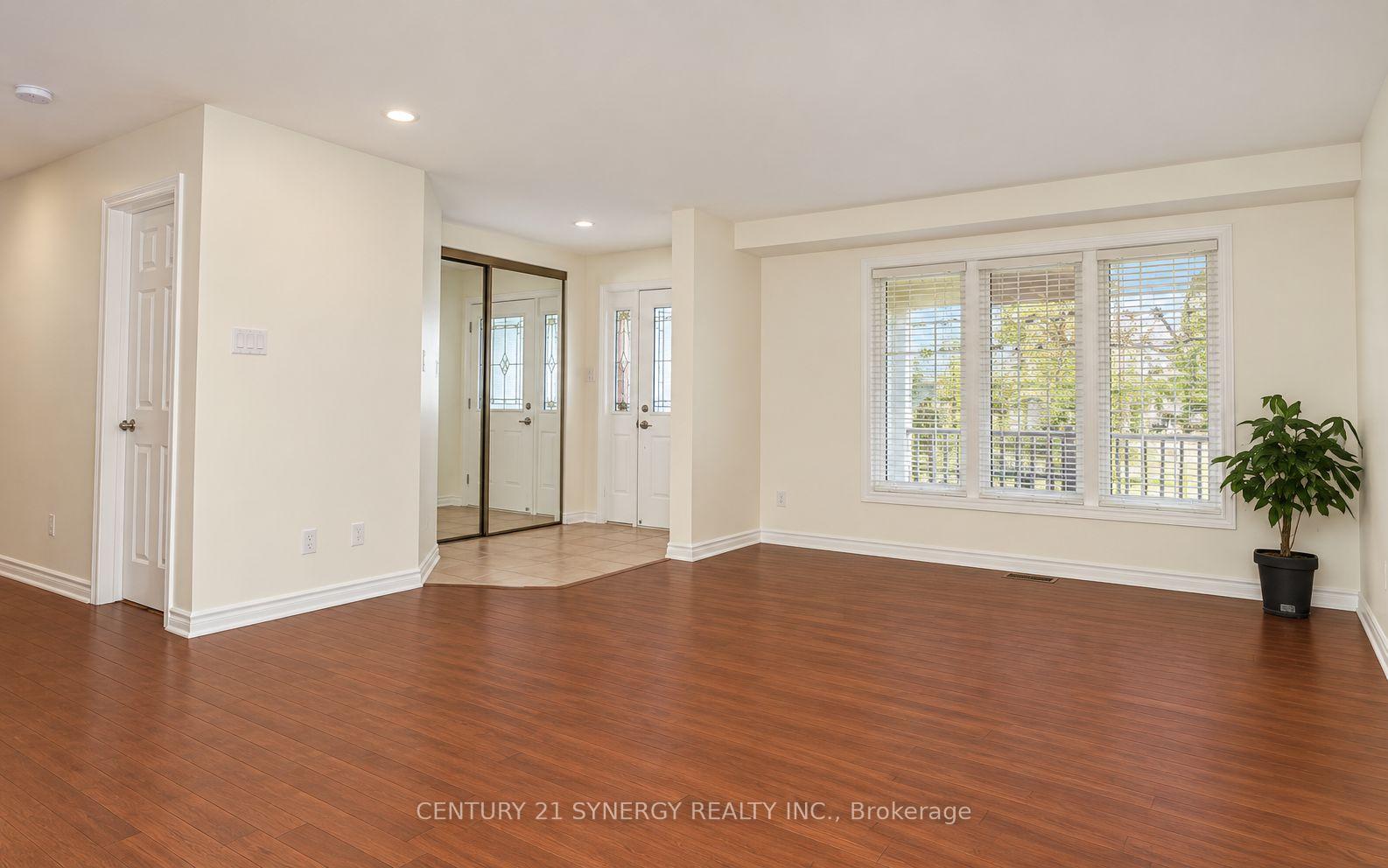 Photo 5 of 1075 Goward Drive, Ottawa, Kanata - Morgan's Grant/South March — HOMEH