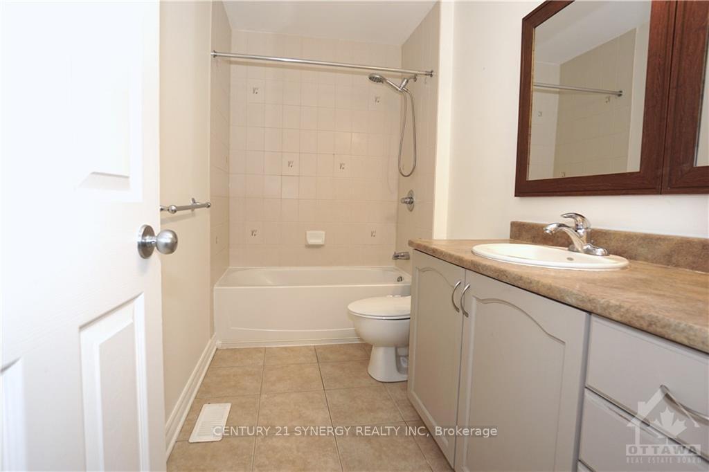 Photo 19 of 1075 Goward Drive, Ottawa, Kanata - Morgan's Grant/South March — HOMEH