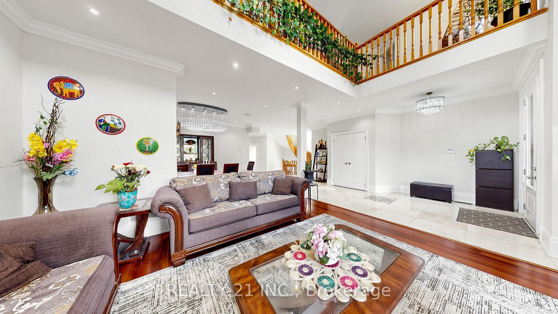 Photo 6 of 3 Stinson Circle, Toronto, O'Connor-Parkview — HOMEH