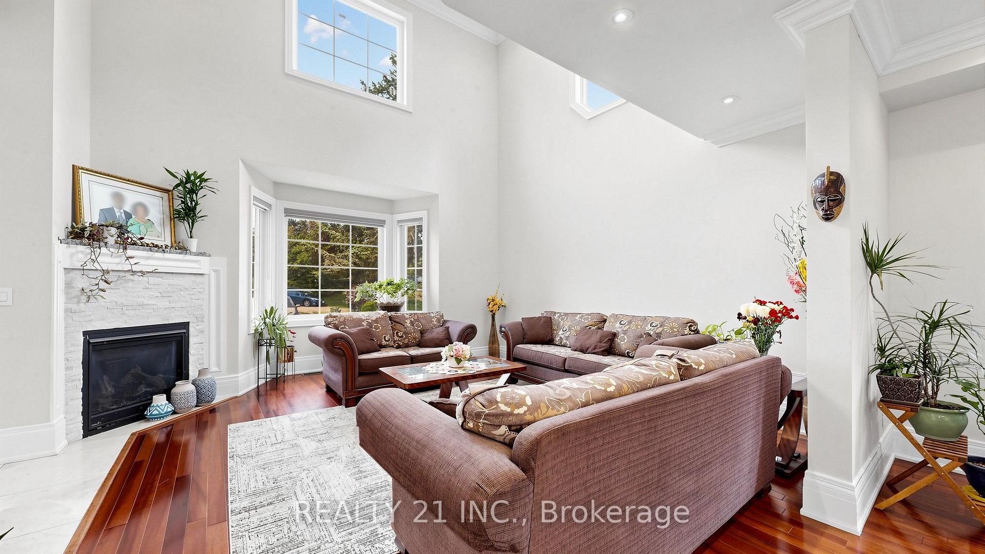 Photo 7 of 3 Stinson Circle, Toronto, O'Connor-Parkview — HOMEH