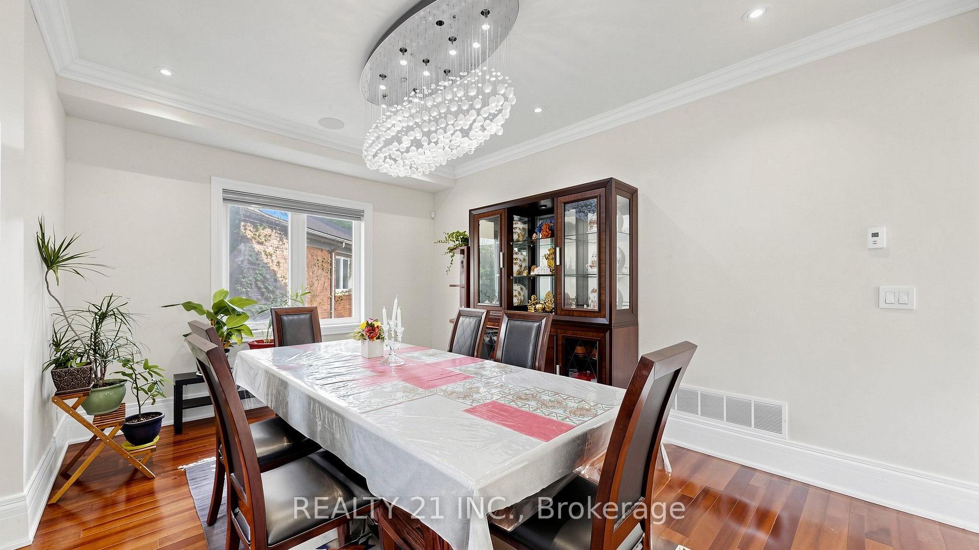 Photo 9 of 3 Stinson Circle, Toronto, O'Connor-Parkview — HOMEH