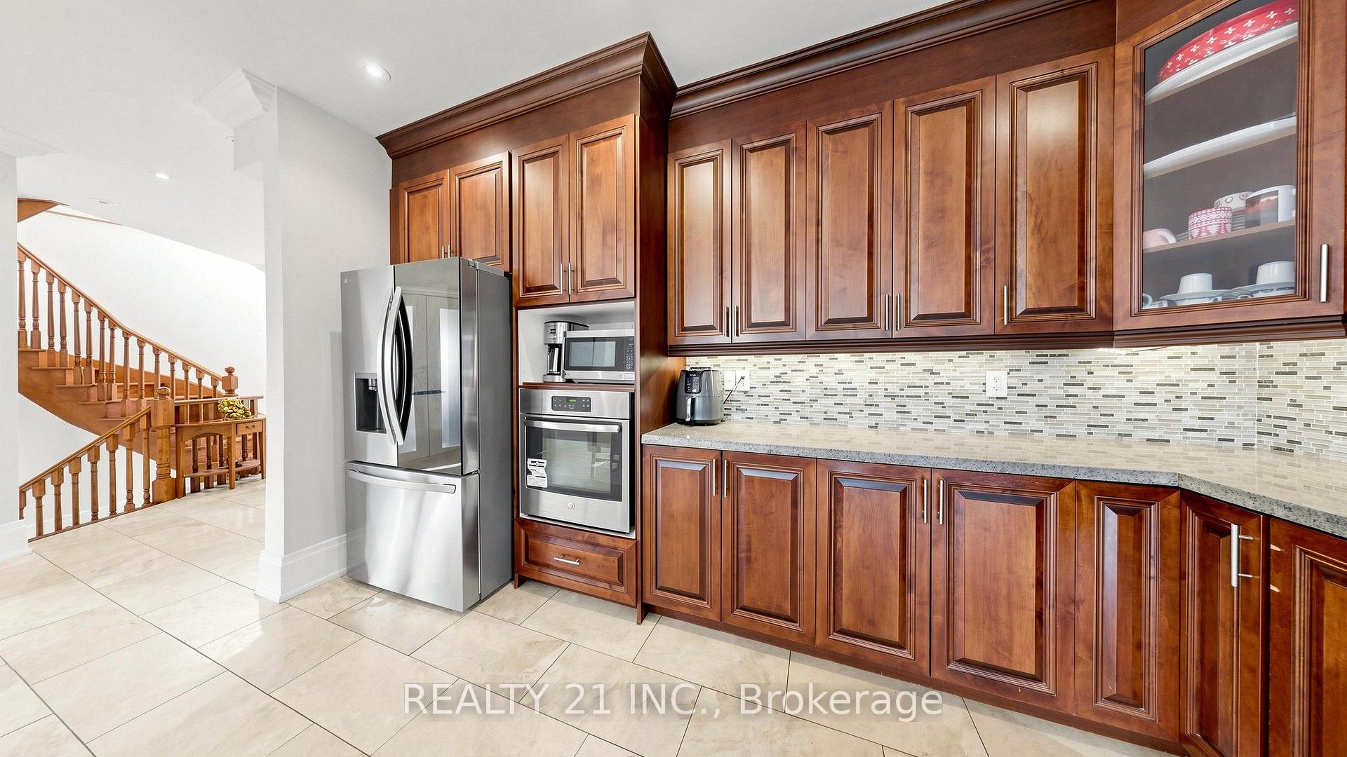 Photo 15 of 3 Stinson Circle, Toronto, O'Connor-Parkview — HOMEH