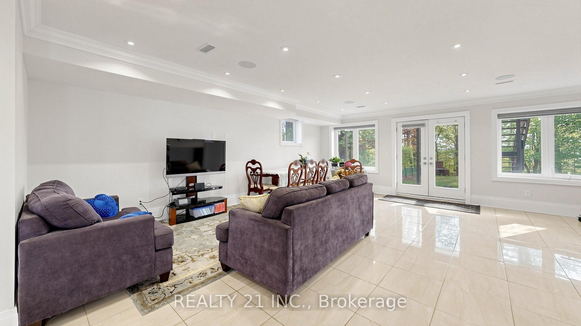 Photo 37 of 3 Stinson Circle, Toronto, O'Connor-Parkview — HOMEH