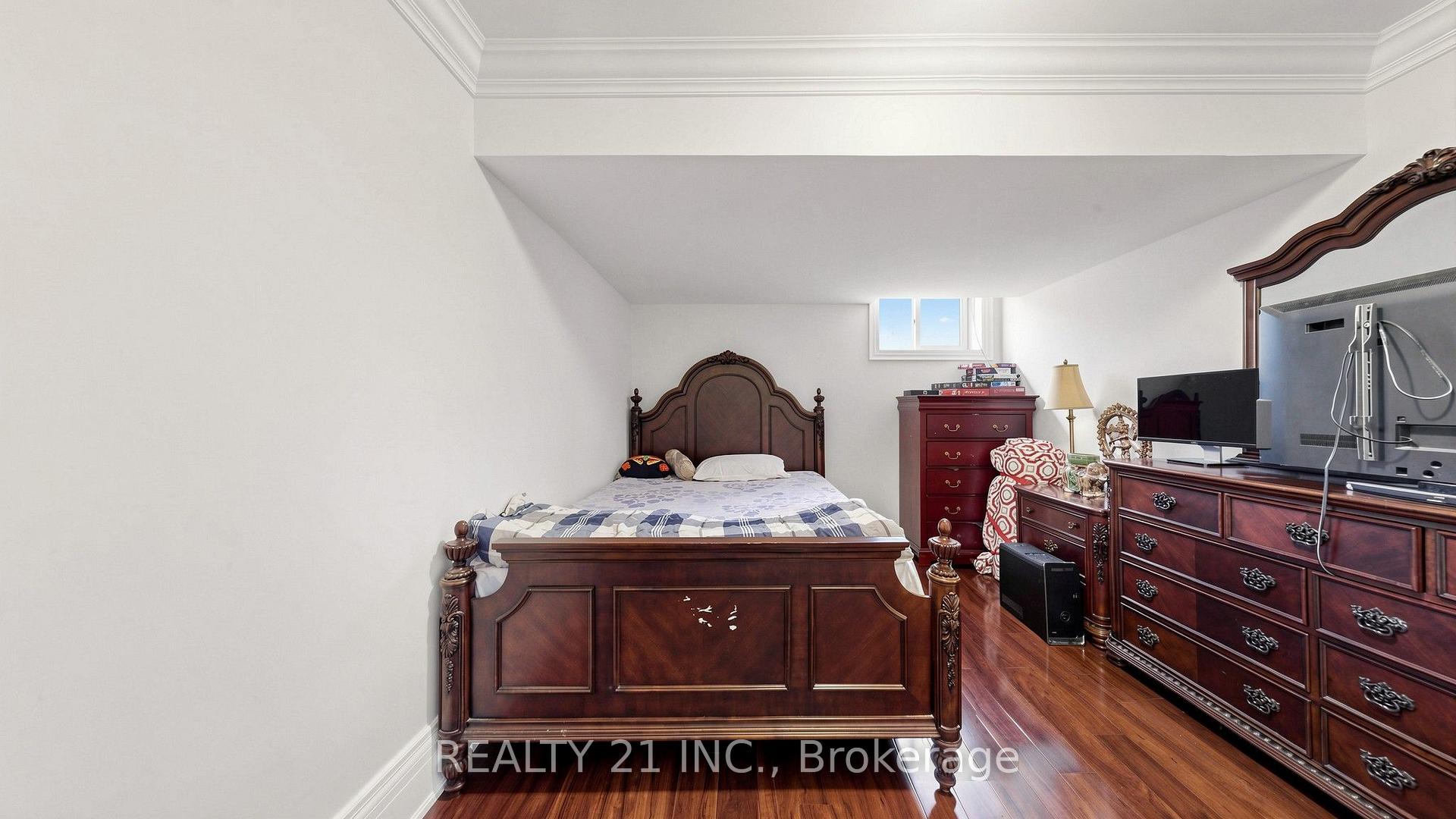 Photo 42 of 3 Stinson Circle, Toronto, O'Connor-Parkview — HOMEH