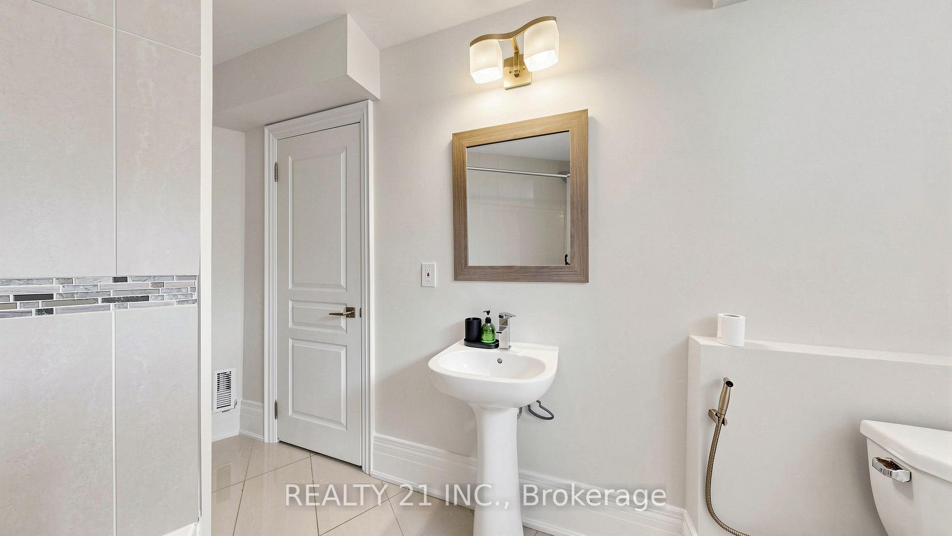 Photo 43 of 3 Stinson Circle, Toronto, O'Connor-Parkview — HOMEH