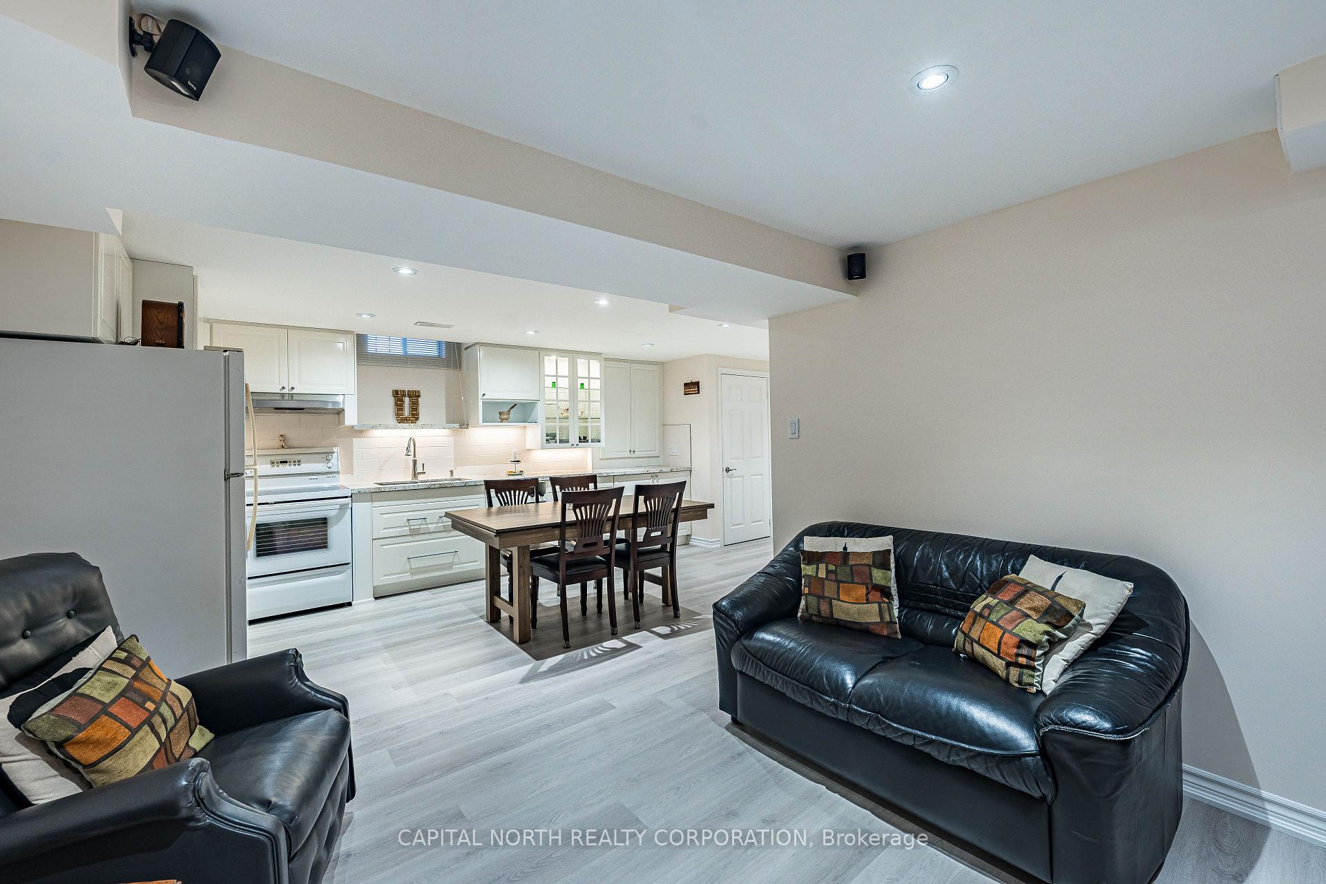 Photo 32 of 11 Pembrook Street, Caledon, Bolton East — HOMEH