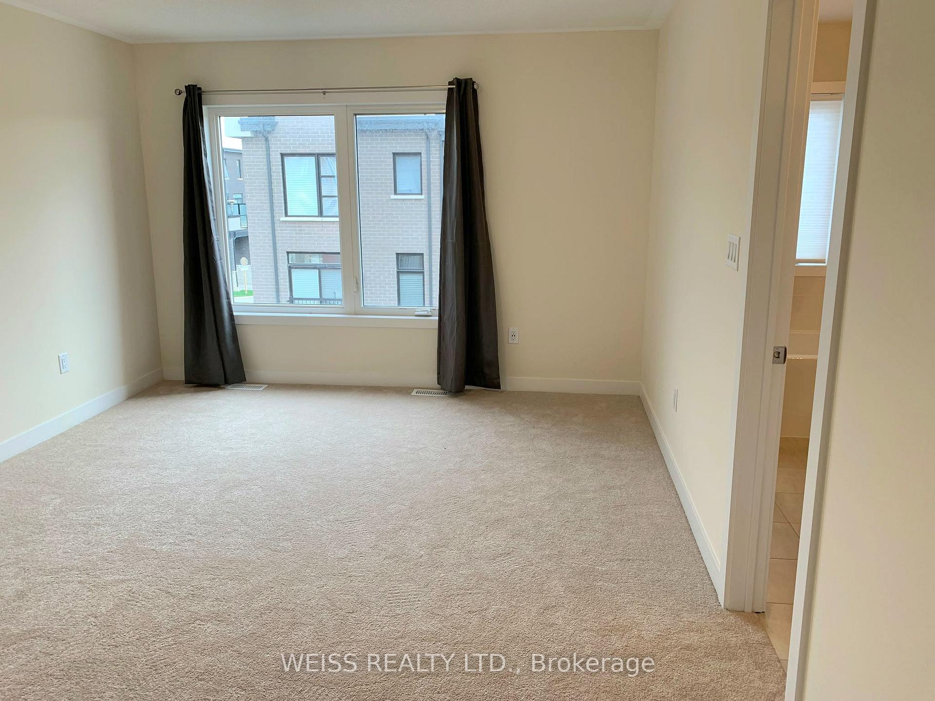 Photo 10 of 1604 Moonbeam Glen, Pickering, Duffin Heights — HOMEH