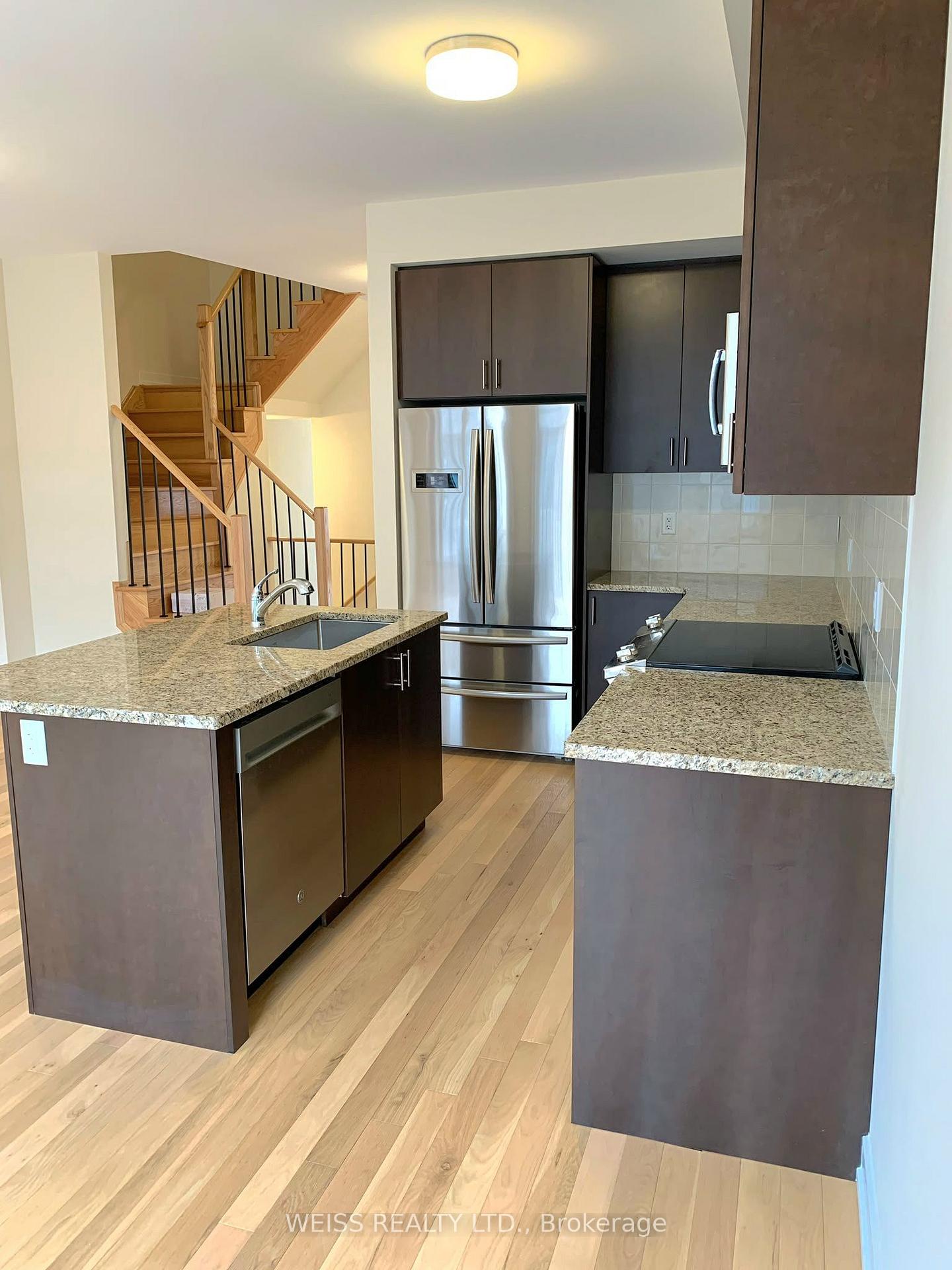 Photo 14 of 1604 Moonbeam Glen, Pickering, Duffin Heights — HOMEH