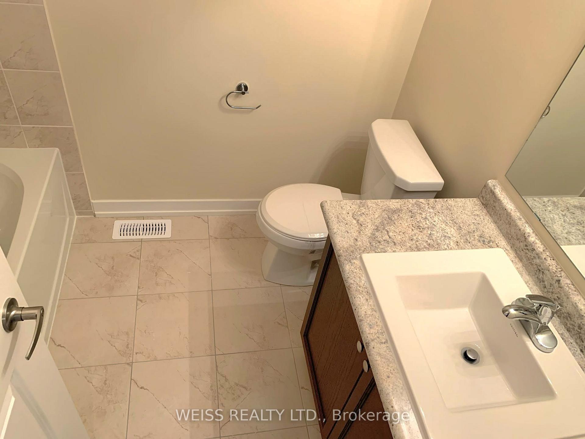 Photo 16 of 1604 Moonbeam Glen, Pickering, Duffin Heights — HOMEH