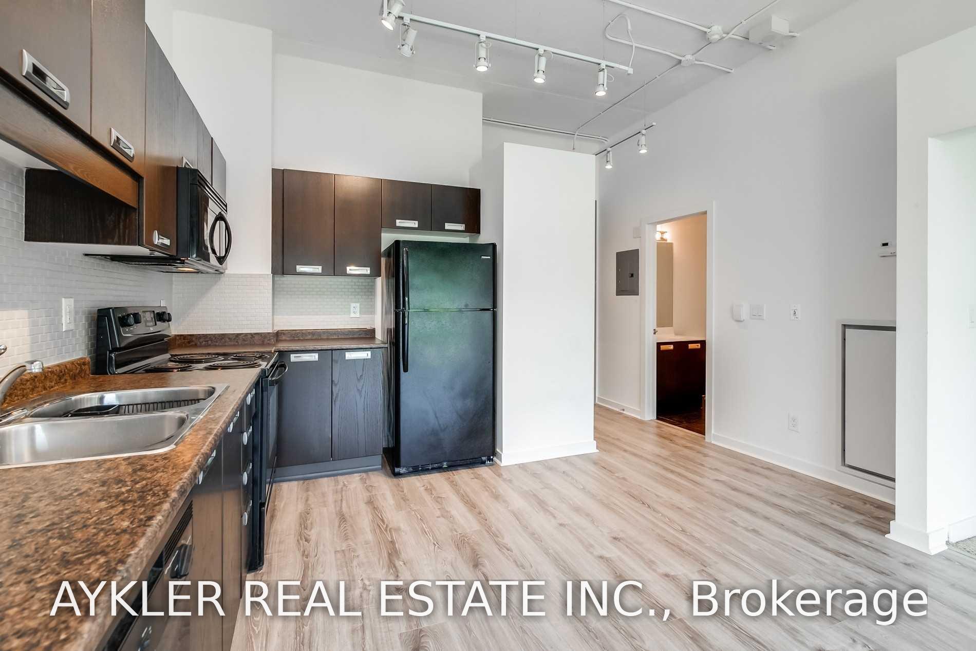 Photo 4 of Unit 414, 2 Fieldway Road, Etobicoke, Islington-City Centre West — HOMEH