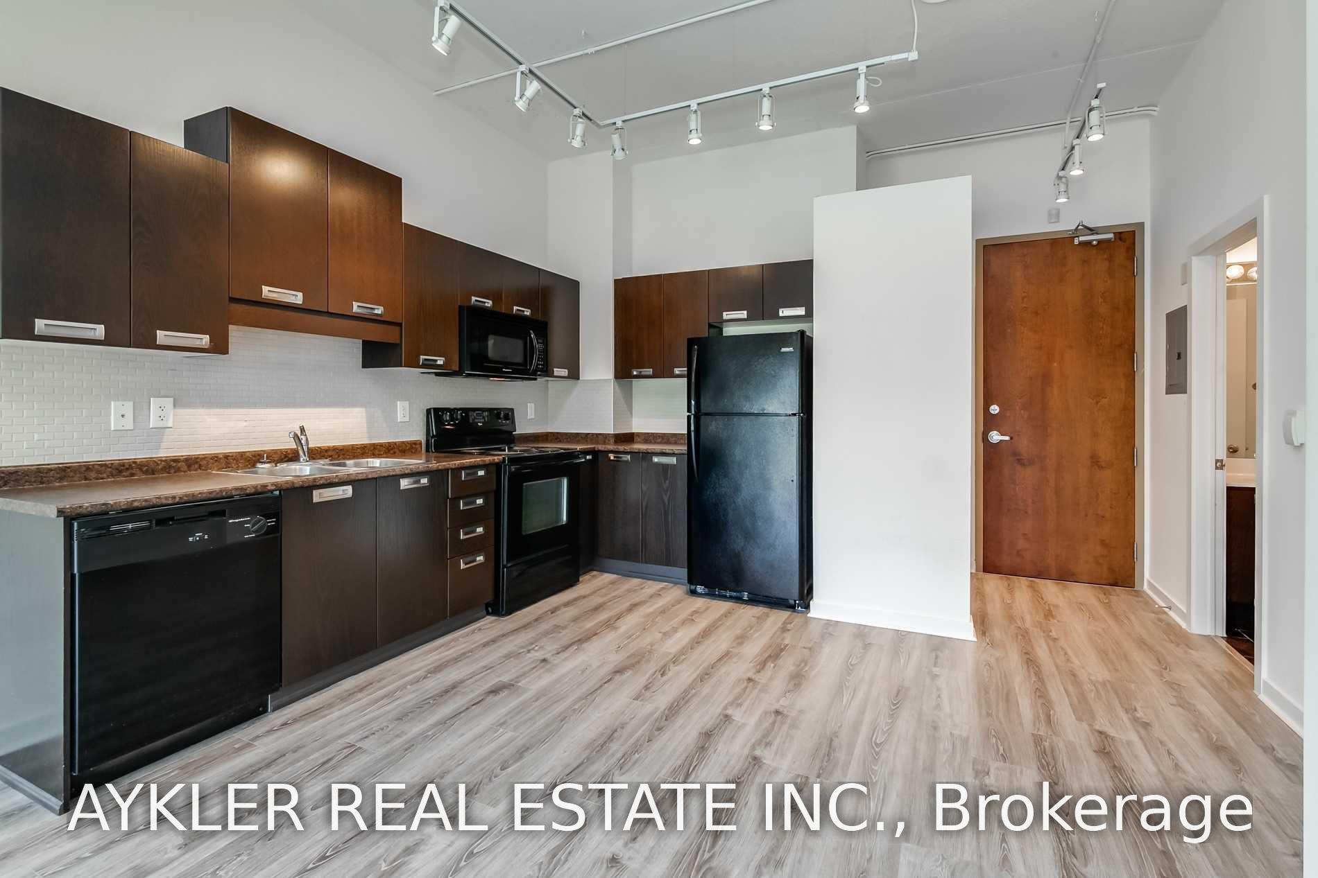Photo 5 of Unit 414, 2 Fieldway Road, Etobicoke, Islington-City Centre West — HOMEH