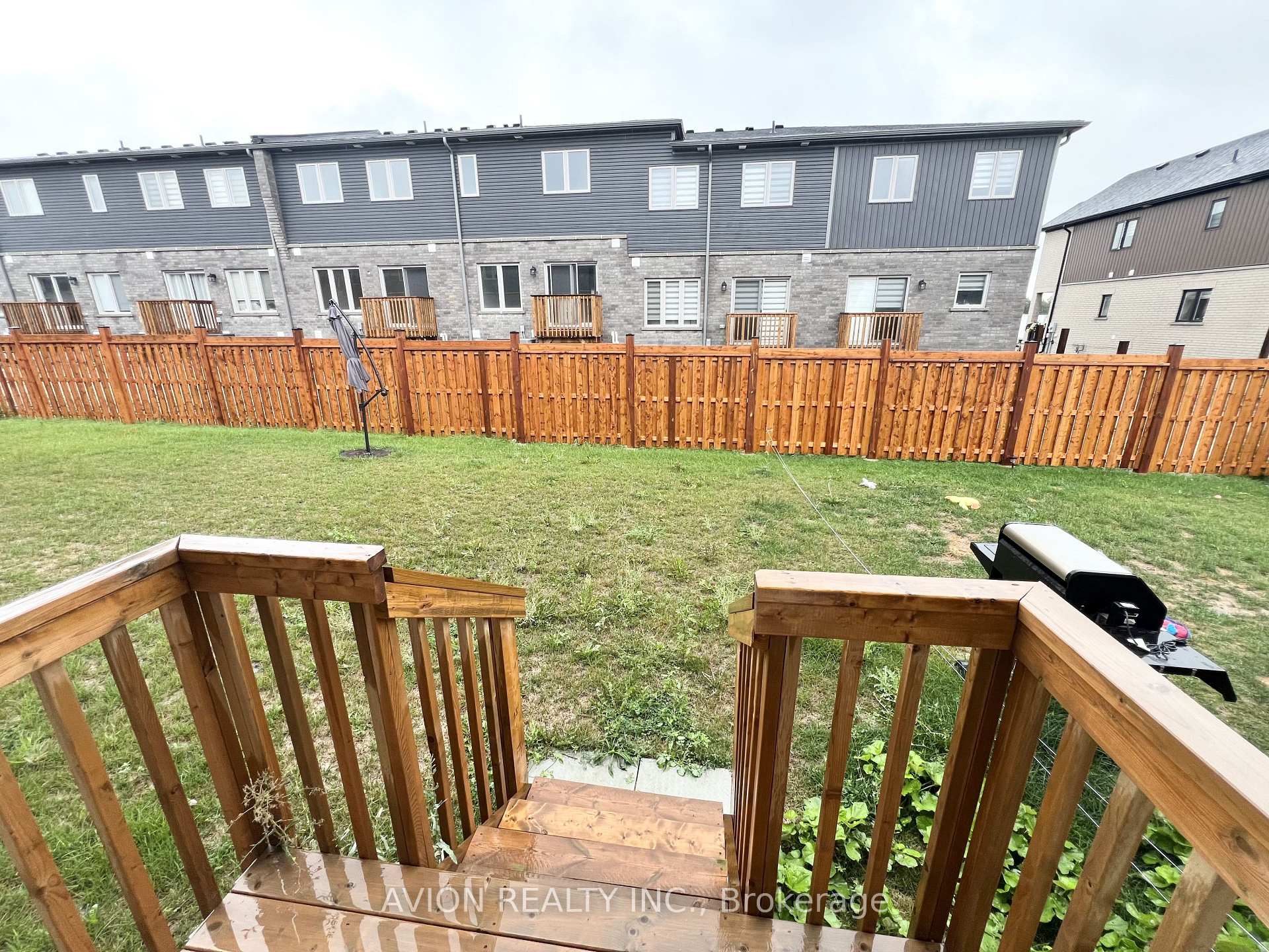 Photo 6 of 31 Gateway Drive, Barrie, Rural Barrie Southeast — HOMEH