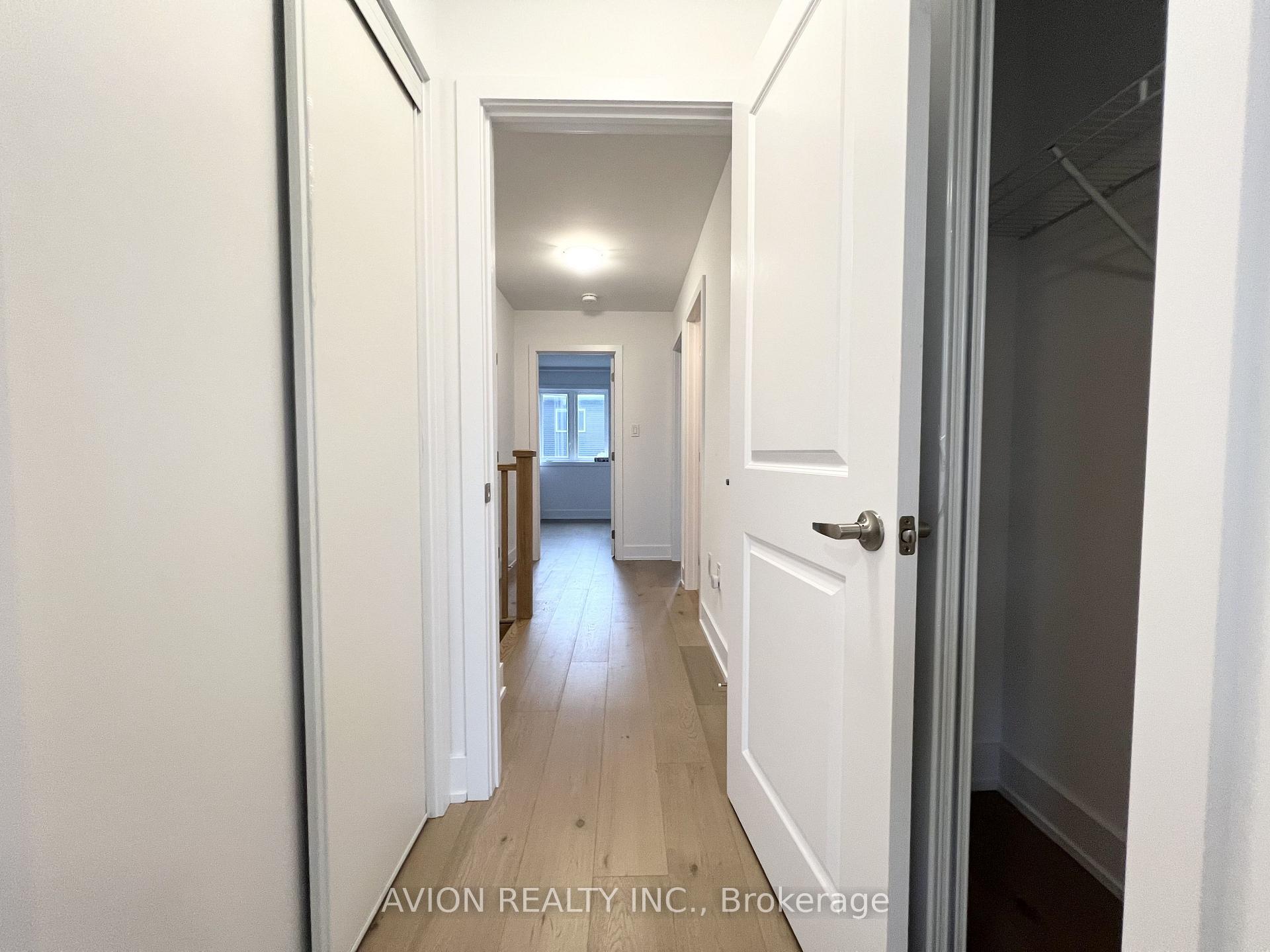 Photo 12 of 31 Gateway Drive, Barrie, Rural Barrie Southeast — HOMEH
