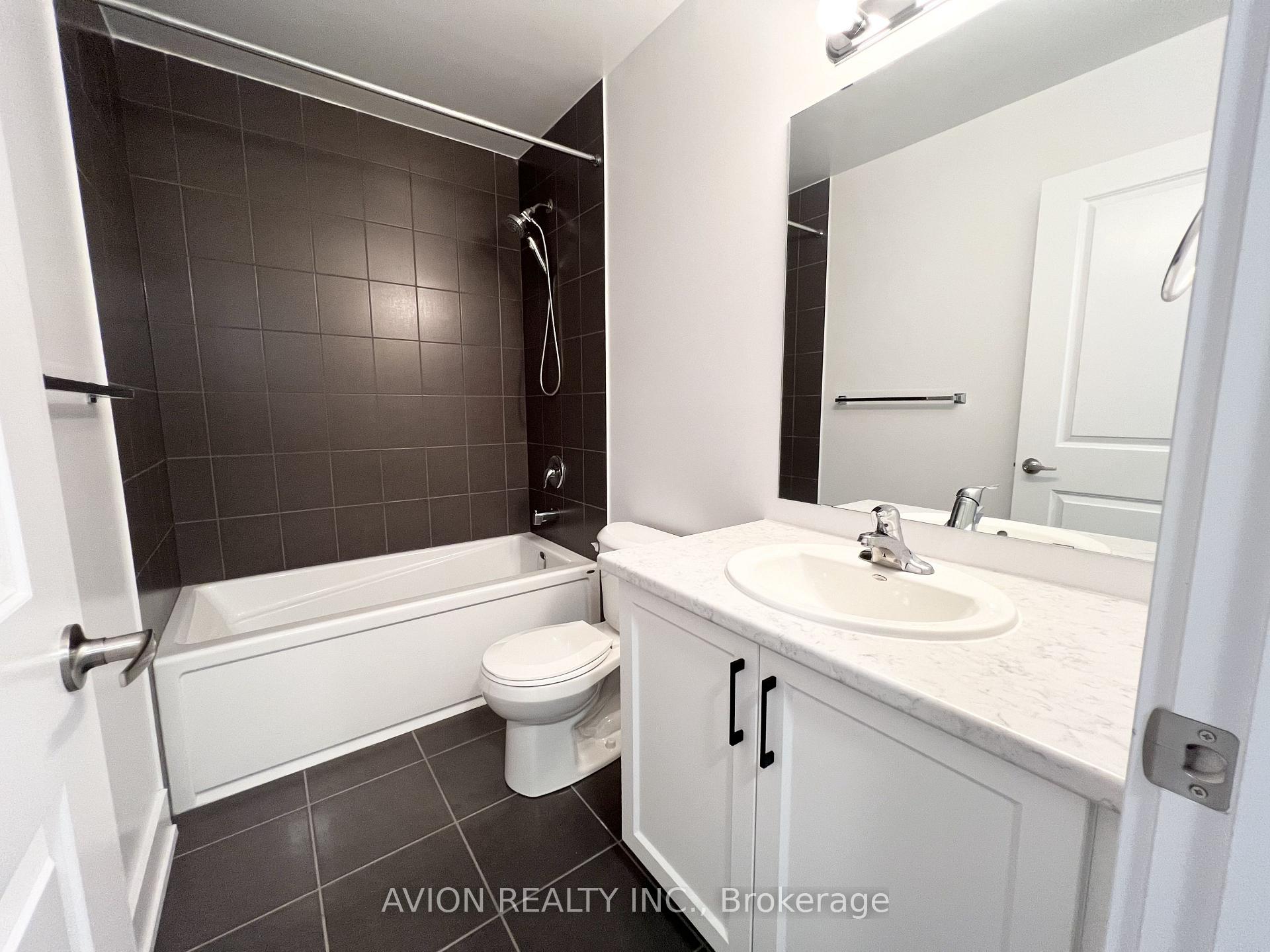 Photo 13 of 31 Gateway Drive, Barrie, Rural Barrie Southeast — HOMEH