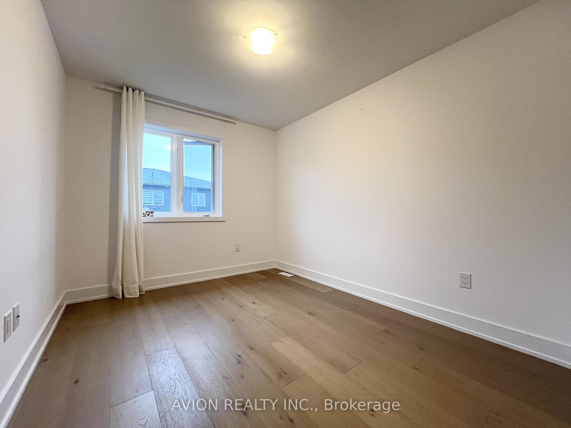 Photo 17 of 31 Gateway Drive, Barrie, Rural Barrie Southeast — HOMEH