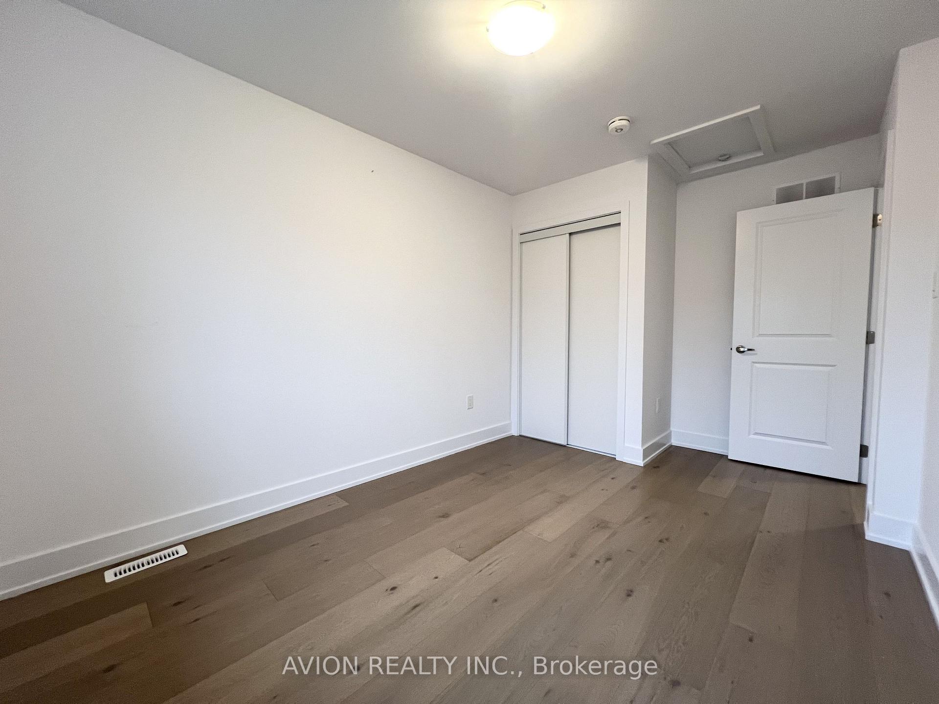 Photo 18 of 31 Gateway Drive, Barrie, Rural Barrie Southeast — HOMEH
