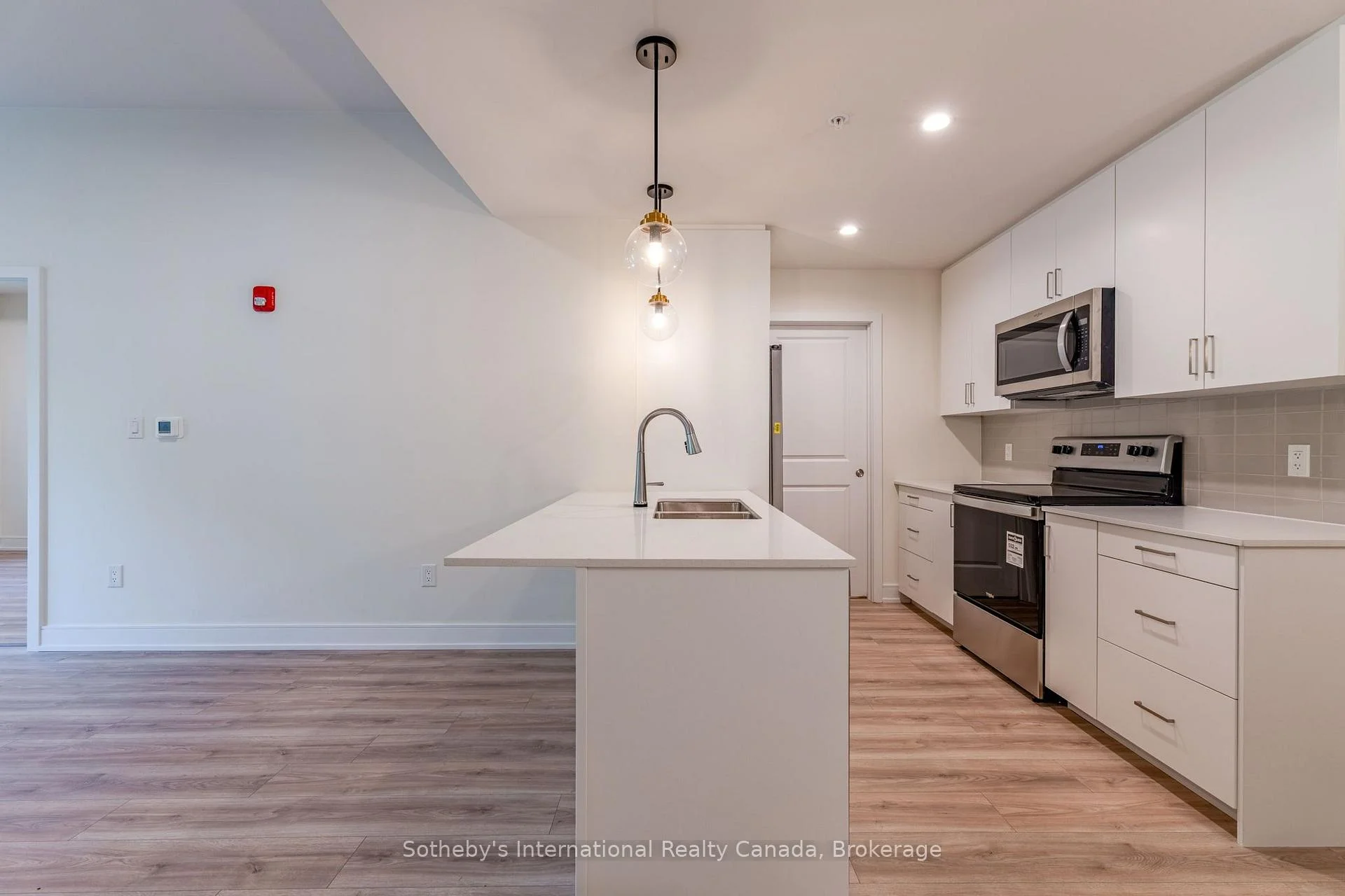 Photo 26 of Unit 316, 121 Mary Street, Clearview, Creemore — HOMEH