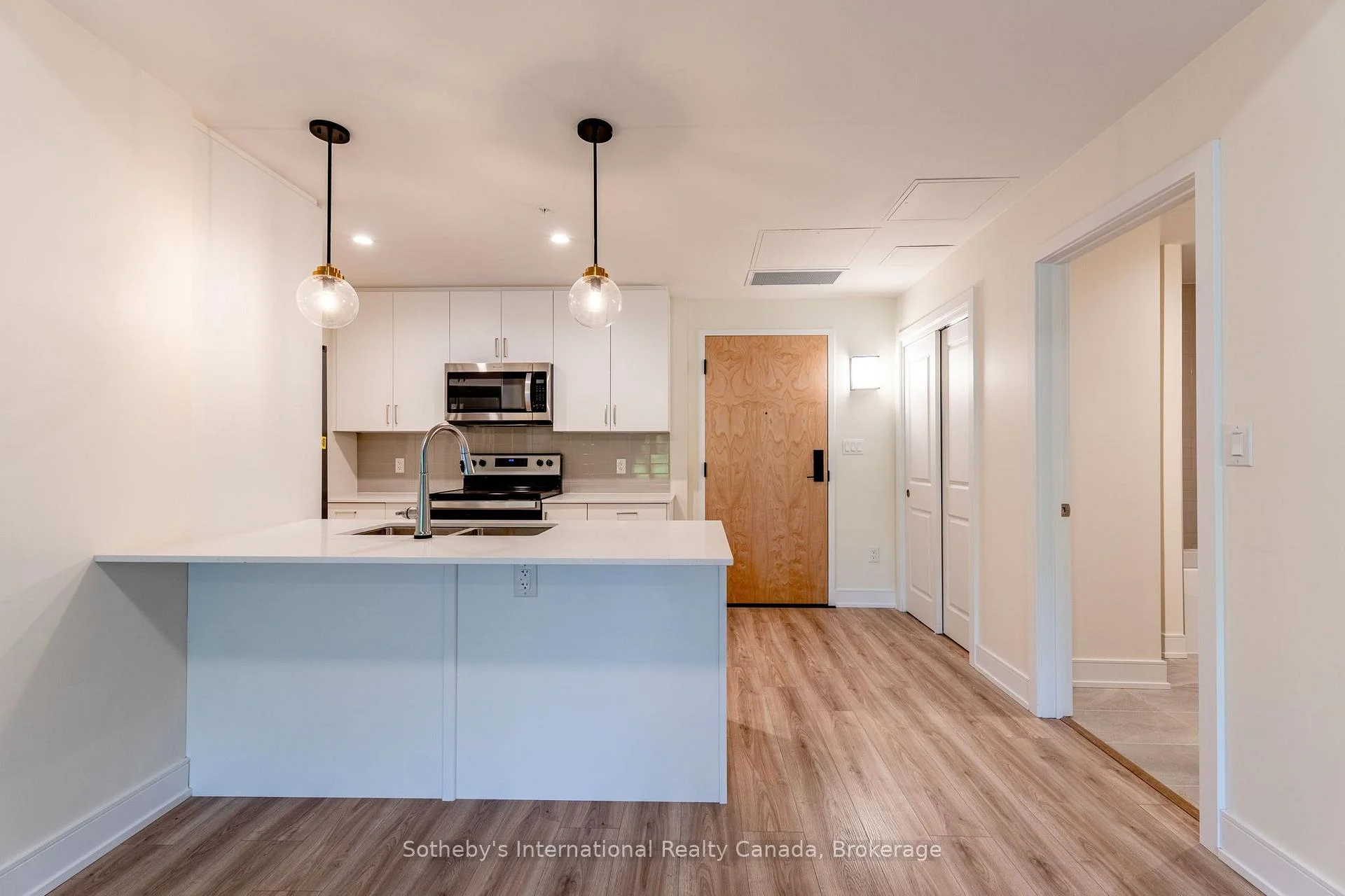 Photo 36 of Unit 316, 121 Mary Street, Clearview, Creemore — HOMEH