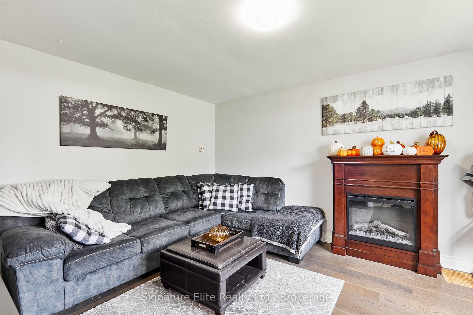 Photo 4 of 96 Oakes Avenue, Oshawa, O'Neill — HOMEH