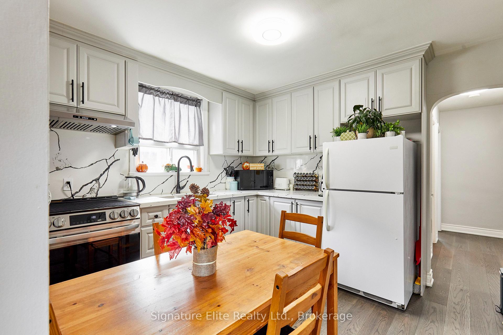 Photo 11 of 96 Oakes Avenue, Oshawa, O'Neill — HOMEH
