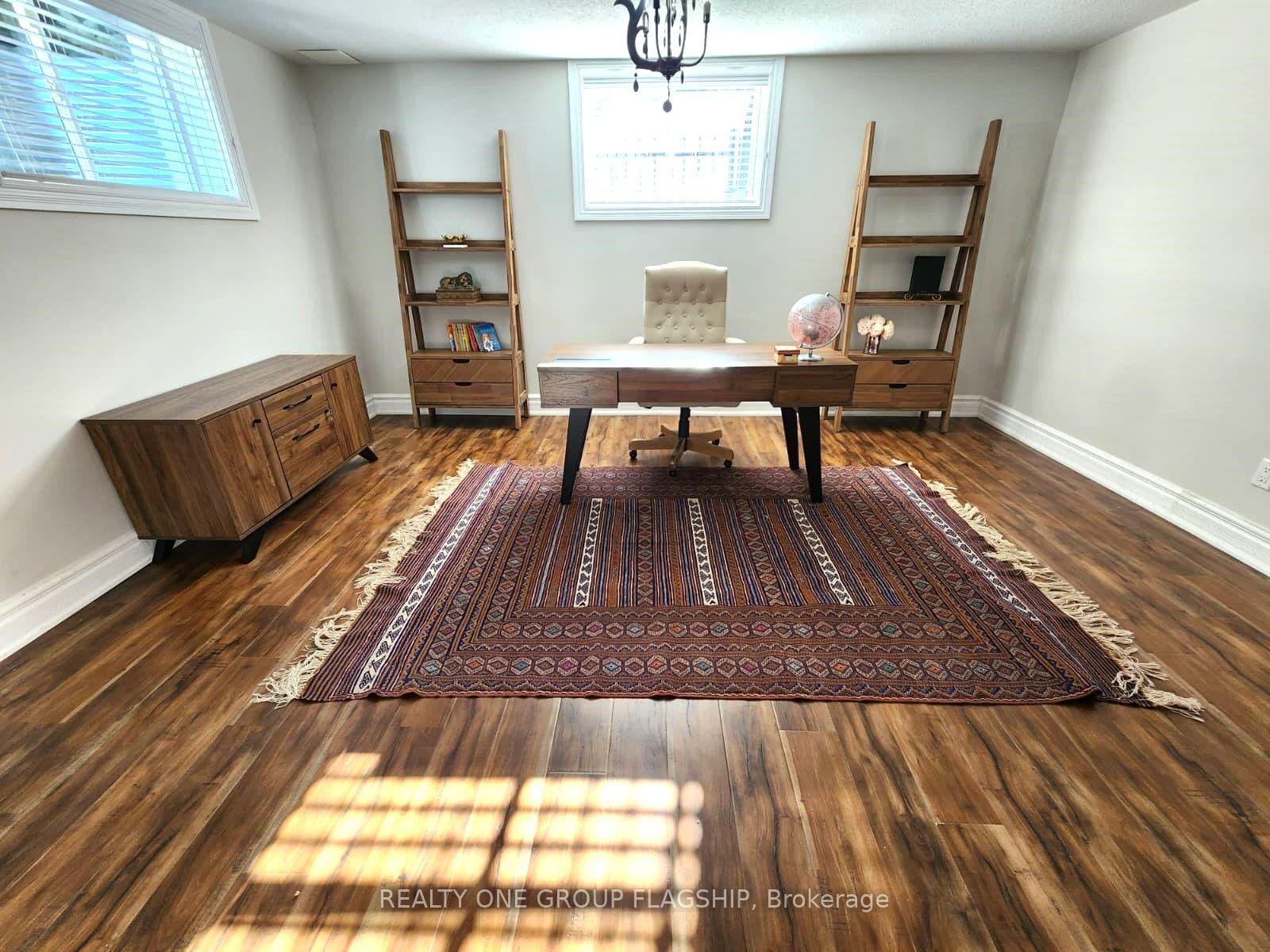 Photo 31 of 24 Wendat Trail E, Springwater, Midhurst — HOMEH