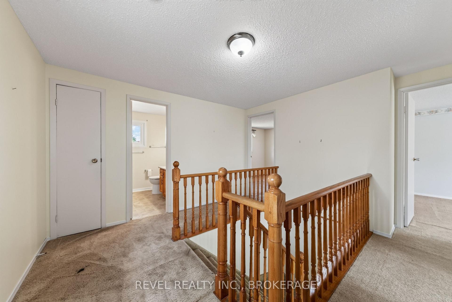 Photo 18 of 126 Grenadier Drive, Kingston, Kingston East (Incl Barret Crt) — HOMEH