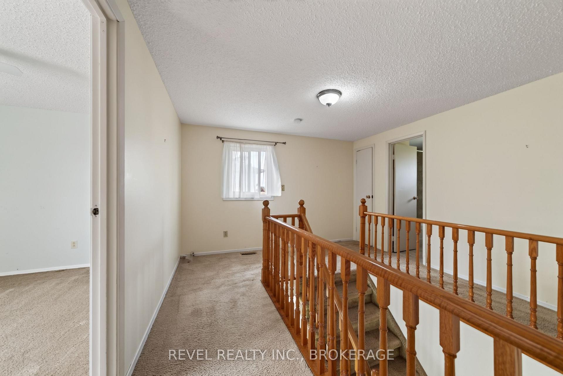 Photo 23 of 126 Grenadier Drive, Kingston, Kingston East (Incl Barret Crt) — HOMEH